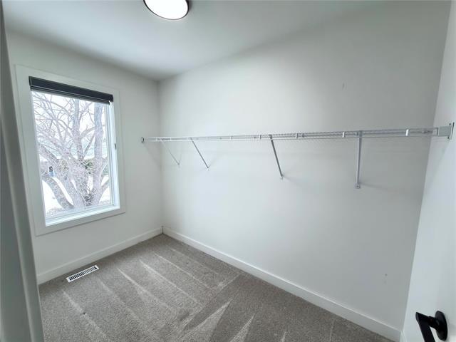 









693


Munroe

AVE,
Winnipeg,




MB
R2K 1J1

