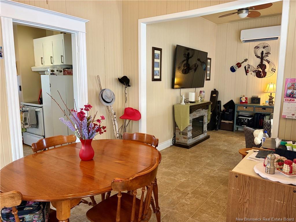 









403


Wallace

,
Dalhousie,




NB
E8C 2W2

