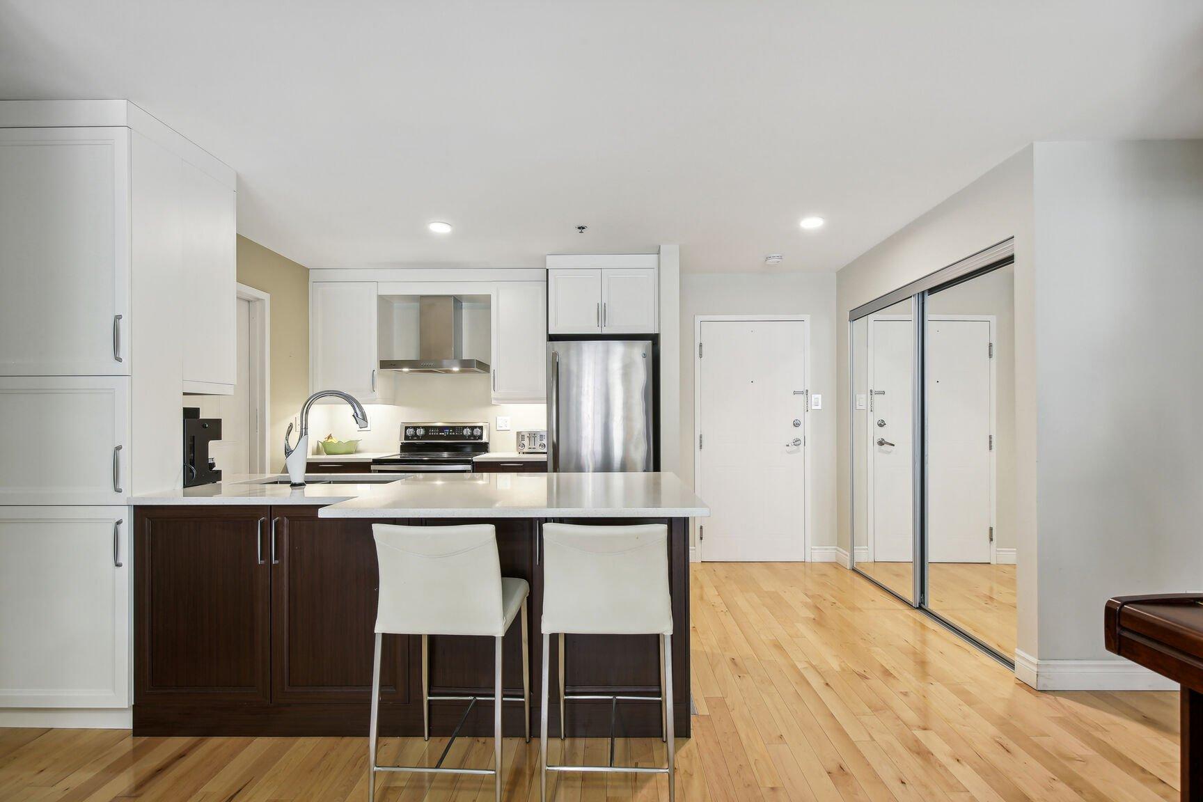 









1470


Rue Palerme

, 207,
Brossard,




QC
J4W3M5

