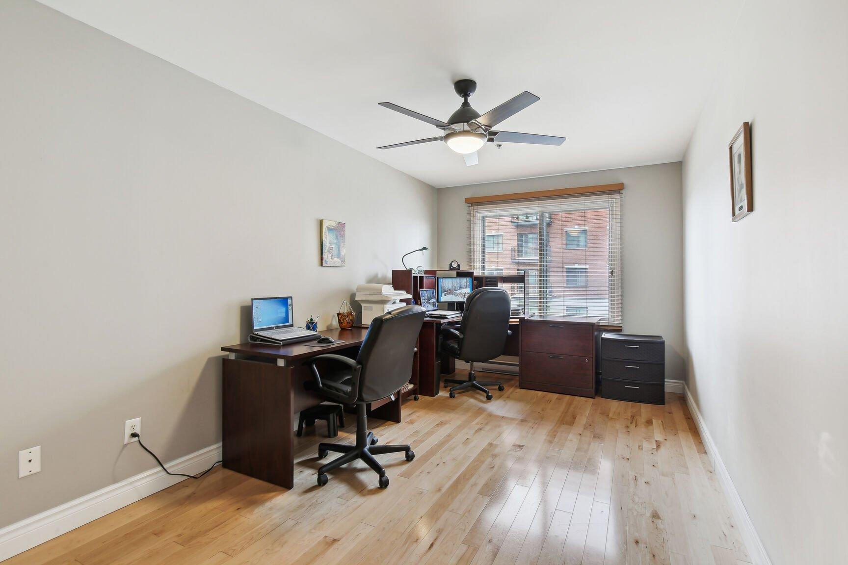 









1470


Rue Palerme

, 207,
Brossard,




QC
J4W3M5

