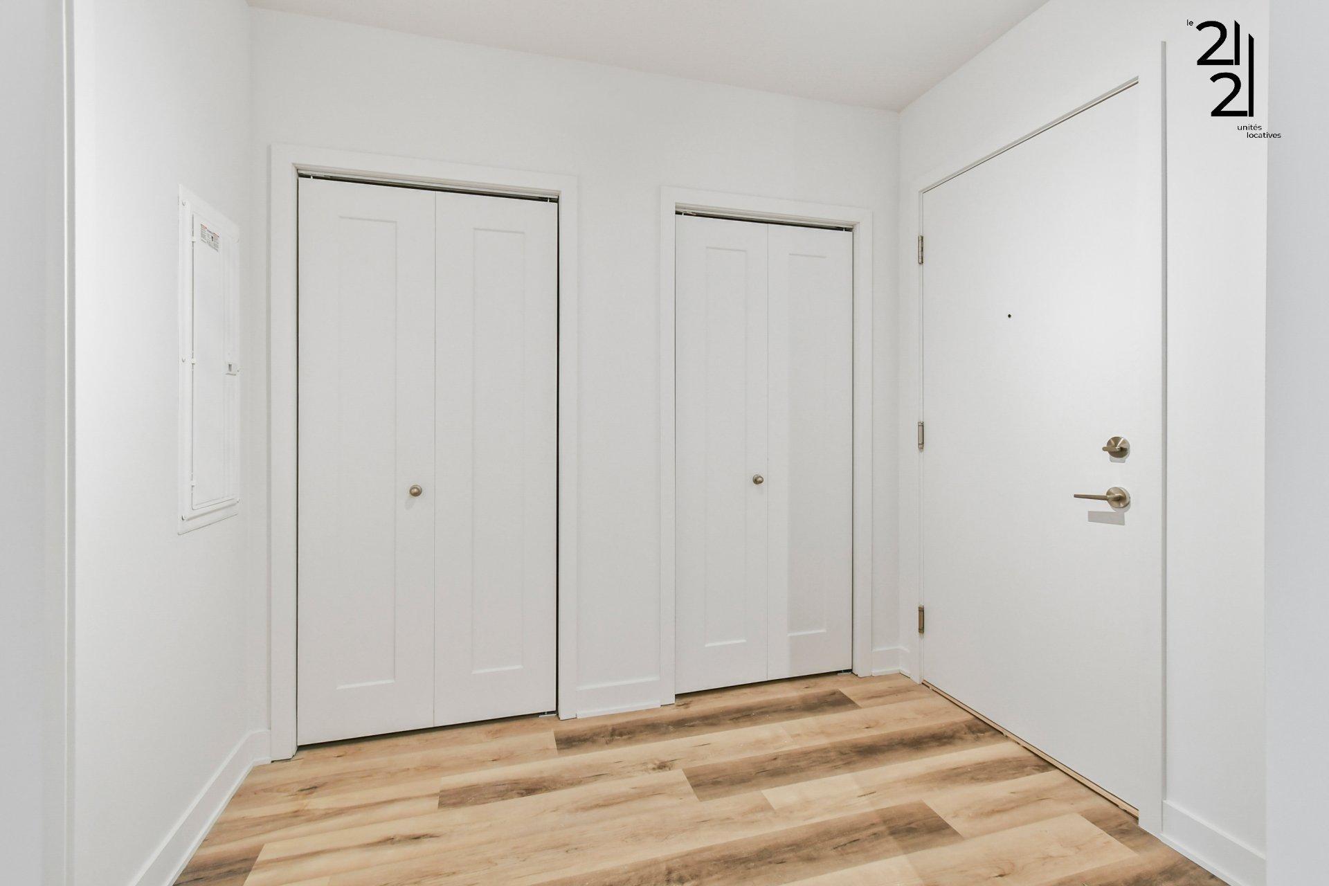 









2121


Av. Papineau

, 303,
Montréal (Ville-Marie),




QC
H2K4J5

