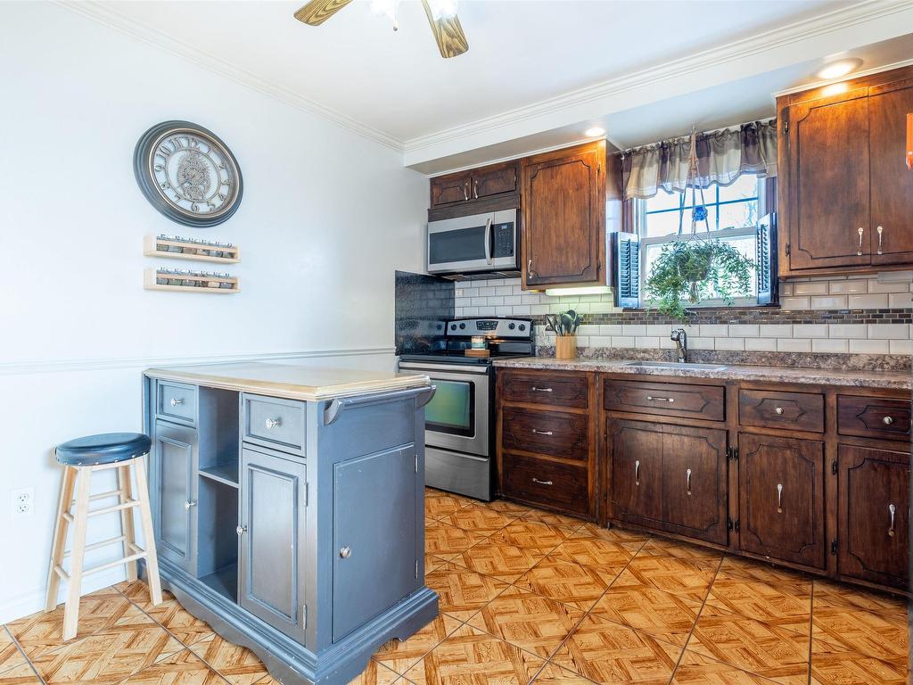 












53 Stanley Street

,
North Sydney,




NS
B2A 1T8

