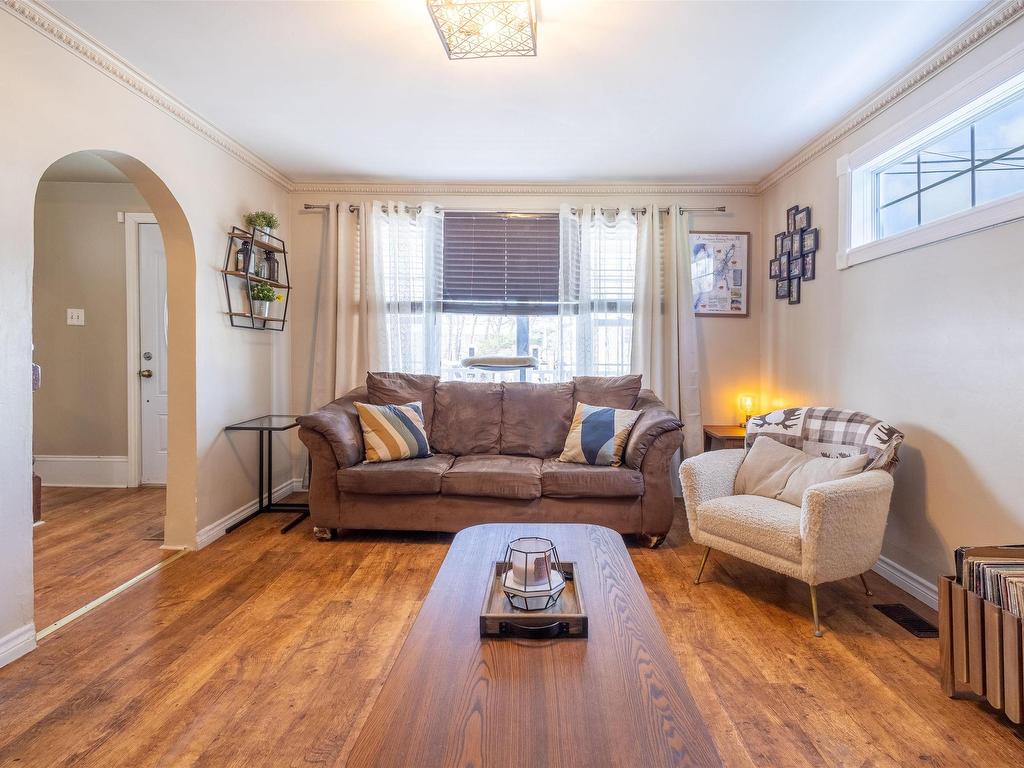 












53 Stanley Street

,
North Sydney,




NS
B2A 1T8

