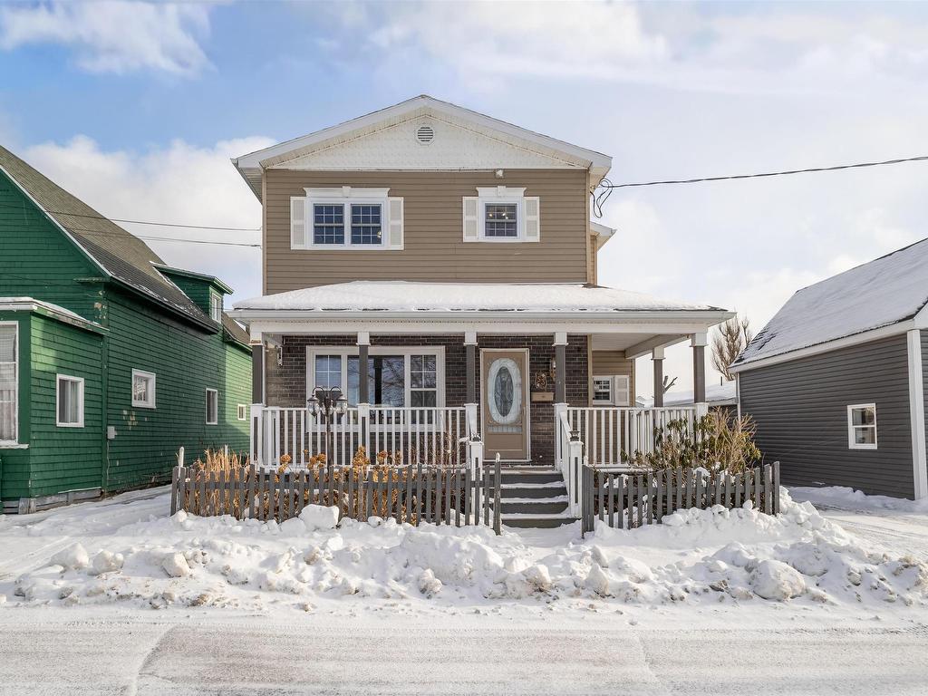 












53 Stanley Street

,
North Sydney,




NS
B2A 1T8

