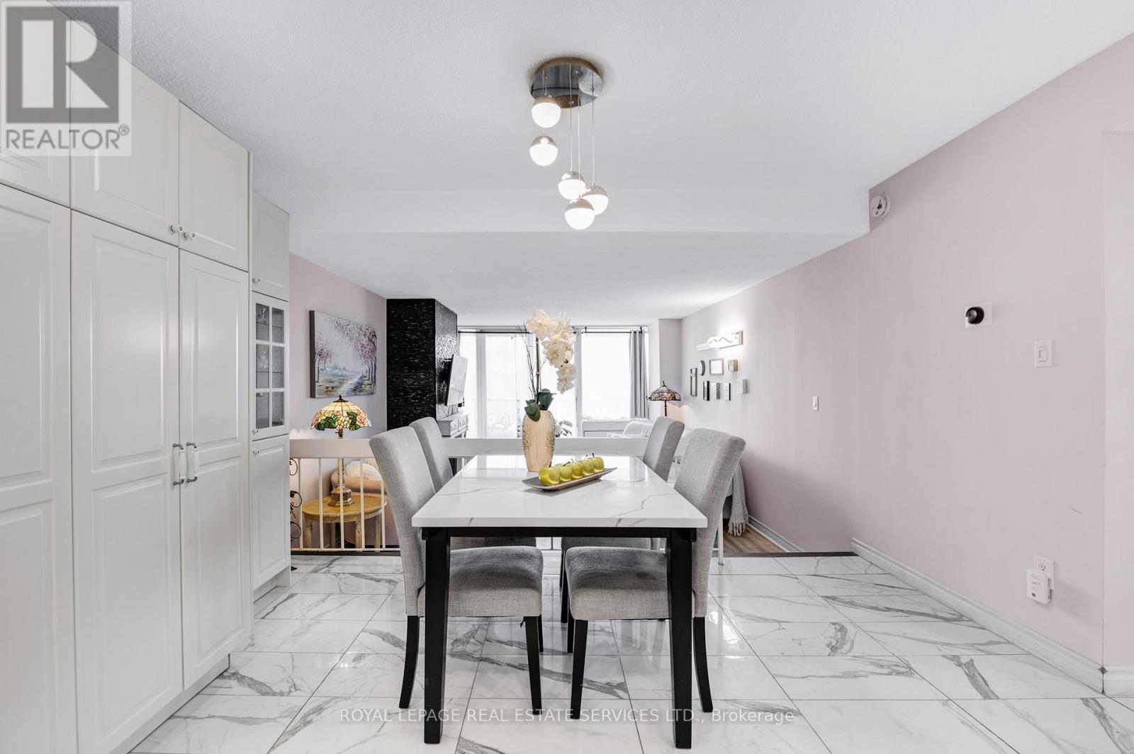 












605 - 20 SPEERS ROAD

,
Oakville,




Ontario
L6K3R5

