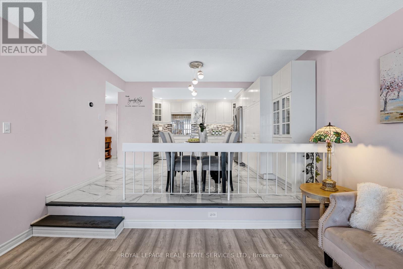 












605 - 20 SPEERS ROAD

,
Oakville,




Ontario
L6K3R5

