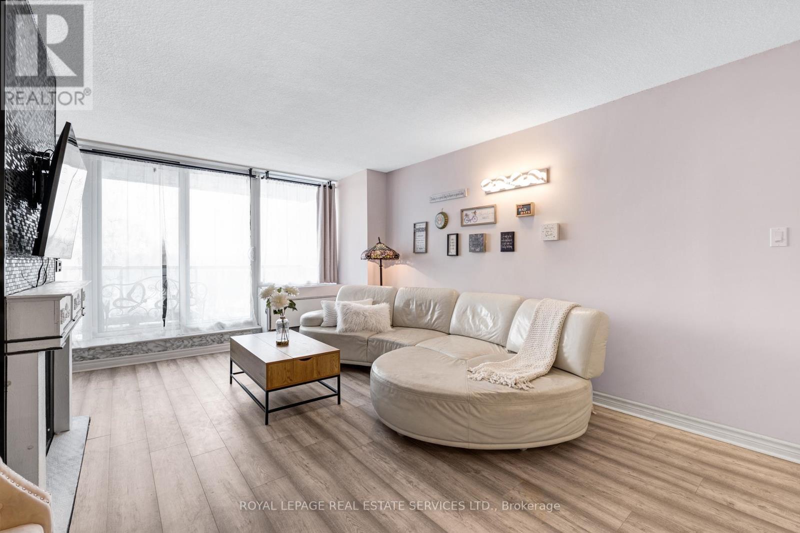 












605 - 20 SPEERS ROAD

,
Oakville,




Ontario
L6K3R5

