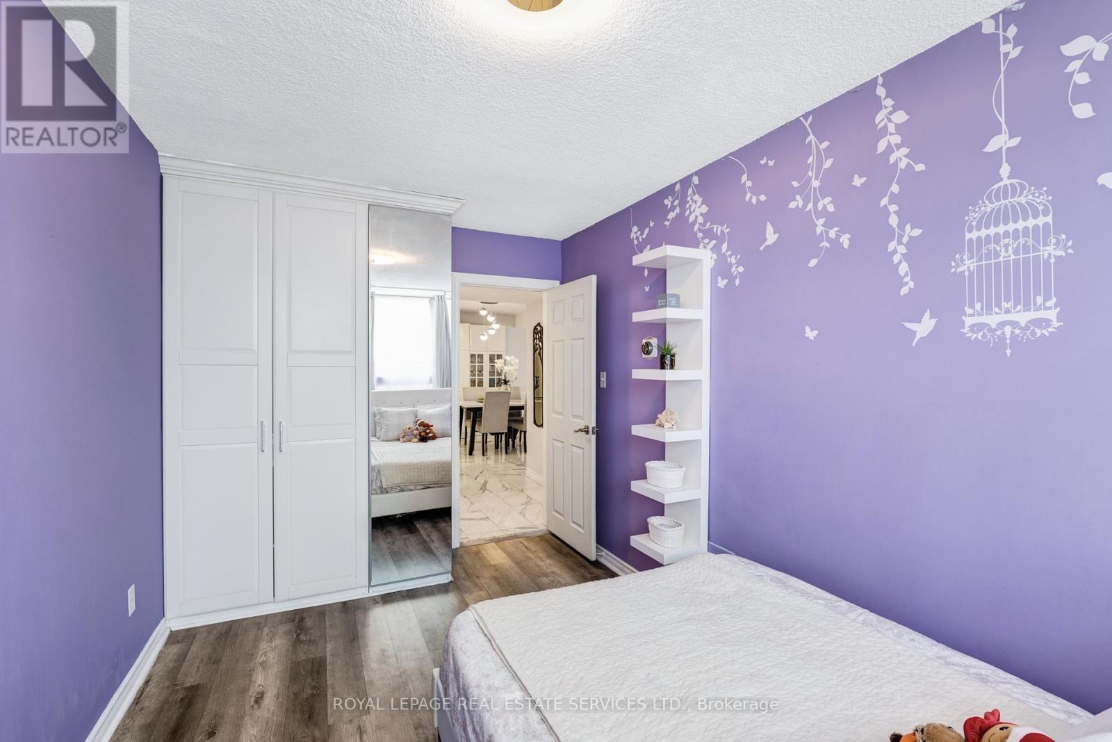 












605 - 20 SPEERS ROAD

,
Oakville,




Ontario
L6K3R5

