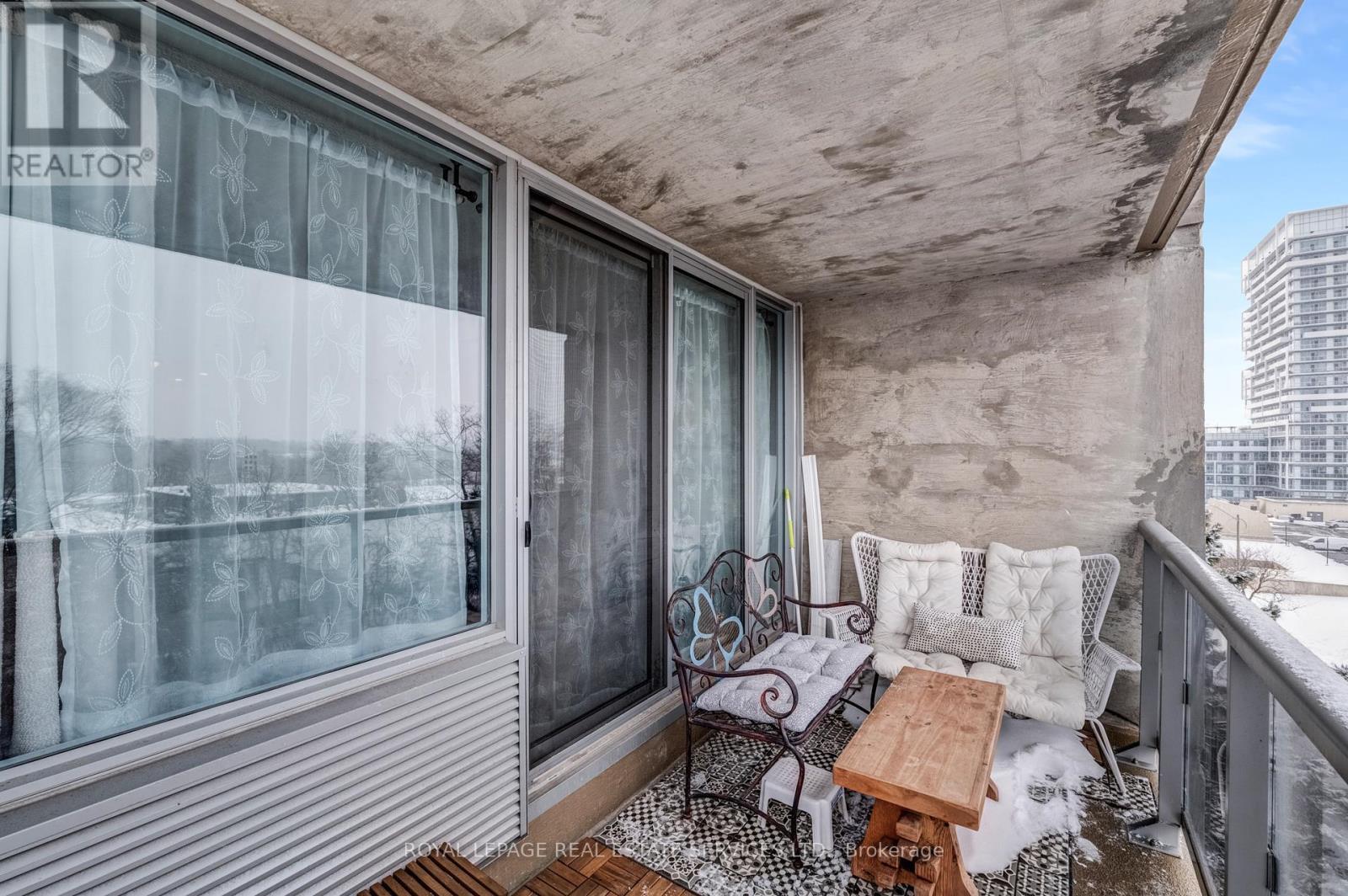 












605 - 20 SPEERS ROAD

,
Oakville,




Ontario
L6K3R5

