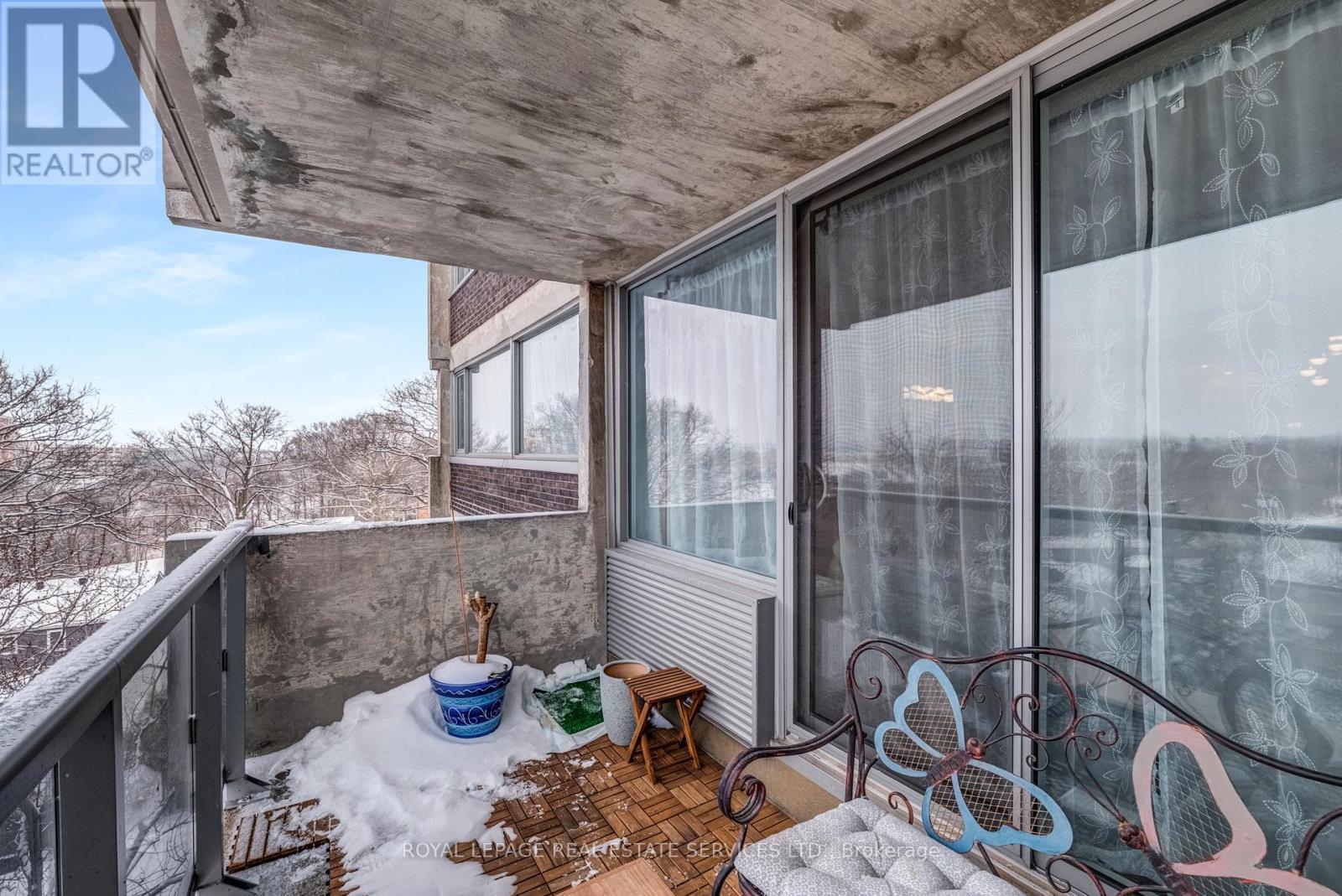 












605 - 20 SPEERS ROAD

,
Oakville,




Ontario
L6K3R5

