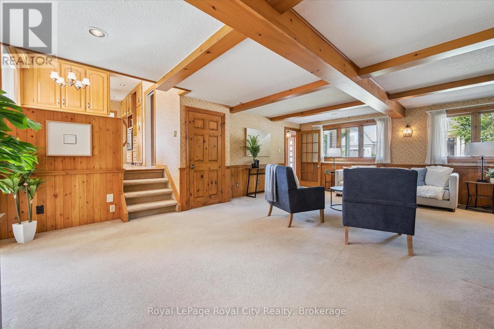 












67 WOODSIDE ROAD

,
Guelph (Dovercliffe Park/Old University),




Ontario
N1G2H1

