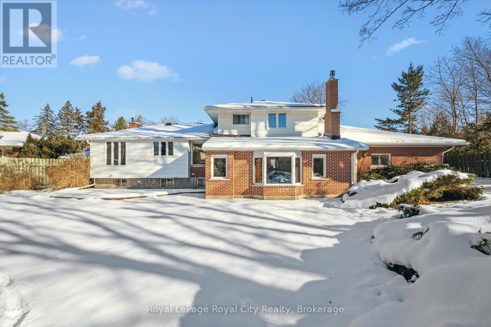 












67 WOODSIDE ROAD

,
Guelph (Dovercliffe Park/Old University),




Ontario
N1G2H1

