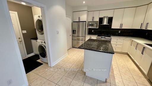 









2089


Blackforest

Crescent,
Oakville,




ON
L6M 4T5

