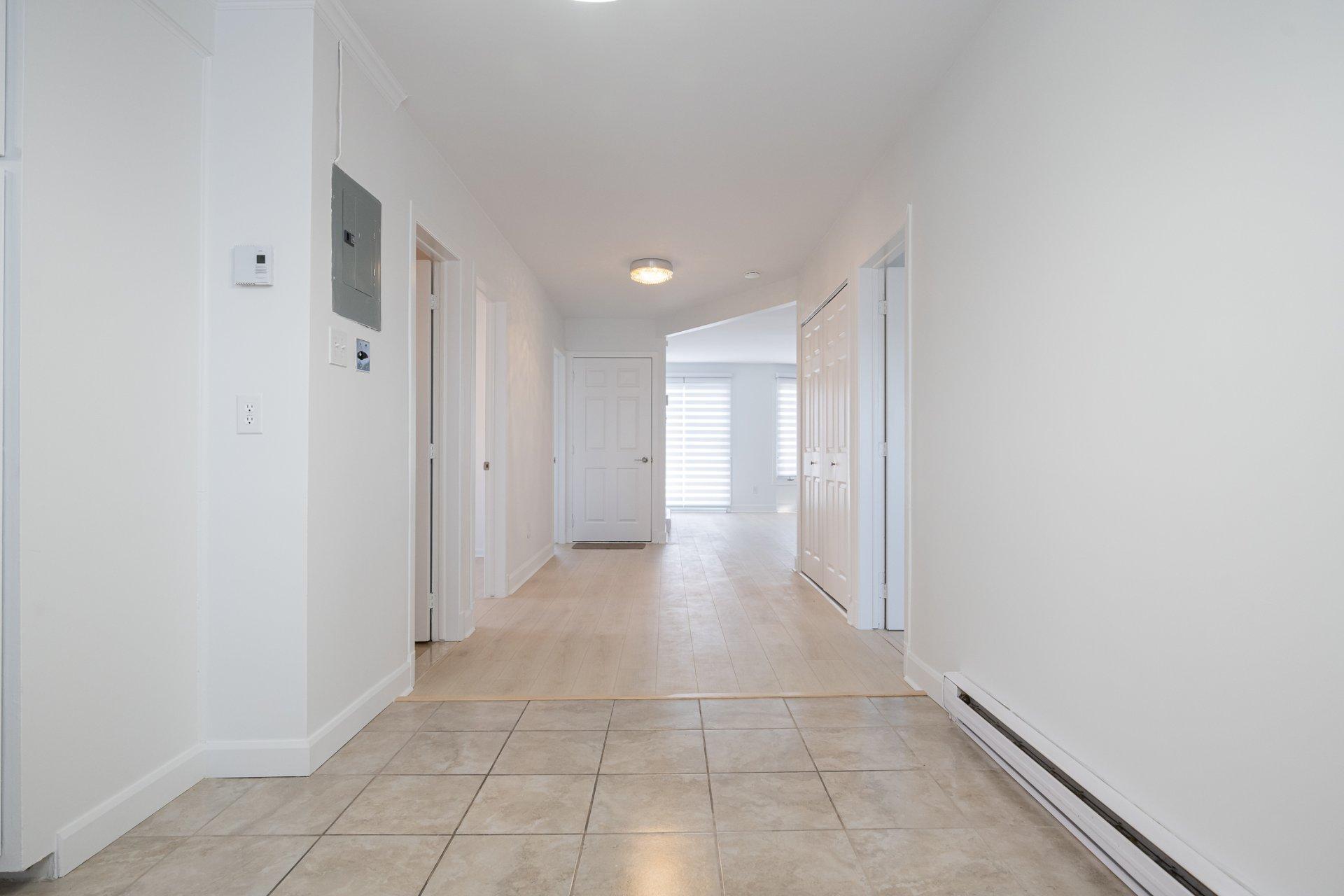 









786


Ch. du Sablon

,
Laval (Chomedey),




QC
H7W4H6

