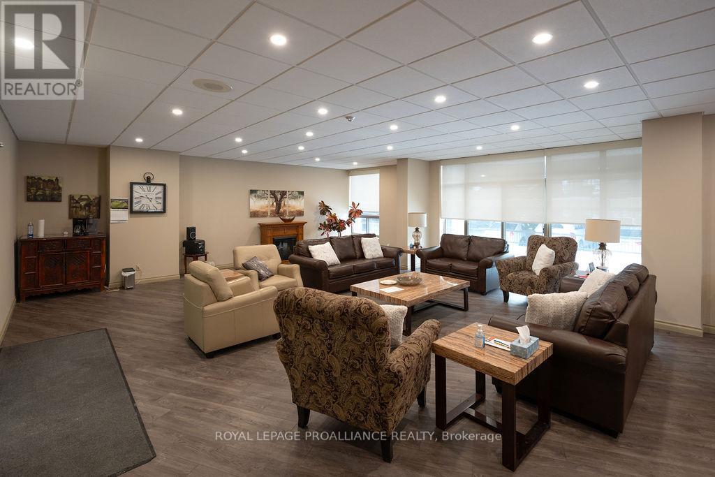 












806 - 344 FRONT ST STREET

,
Belleville (Belleville Ward),




Ontario
K8N5M4

