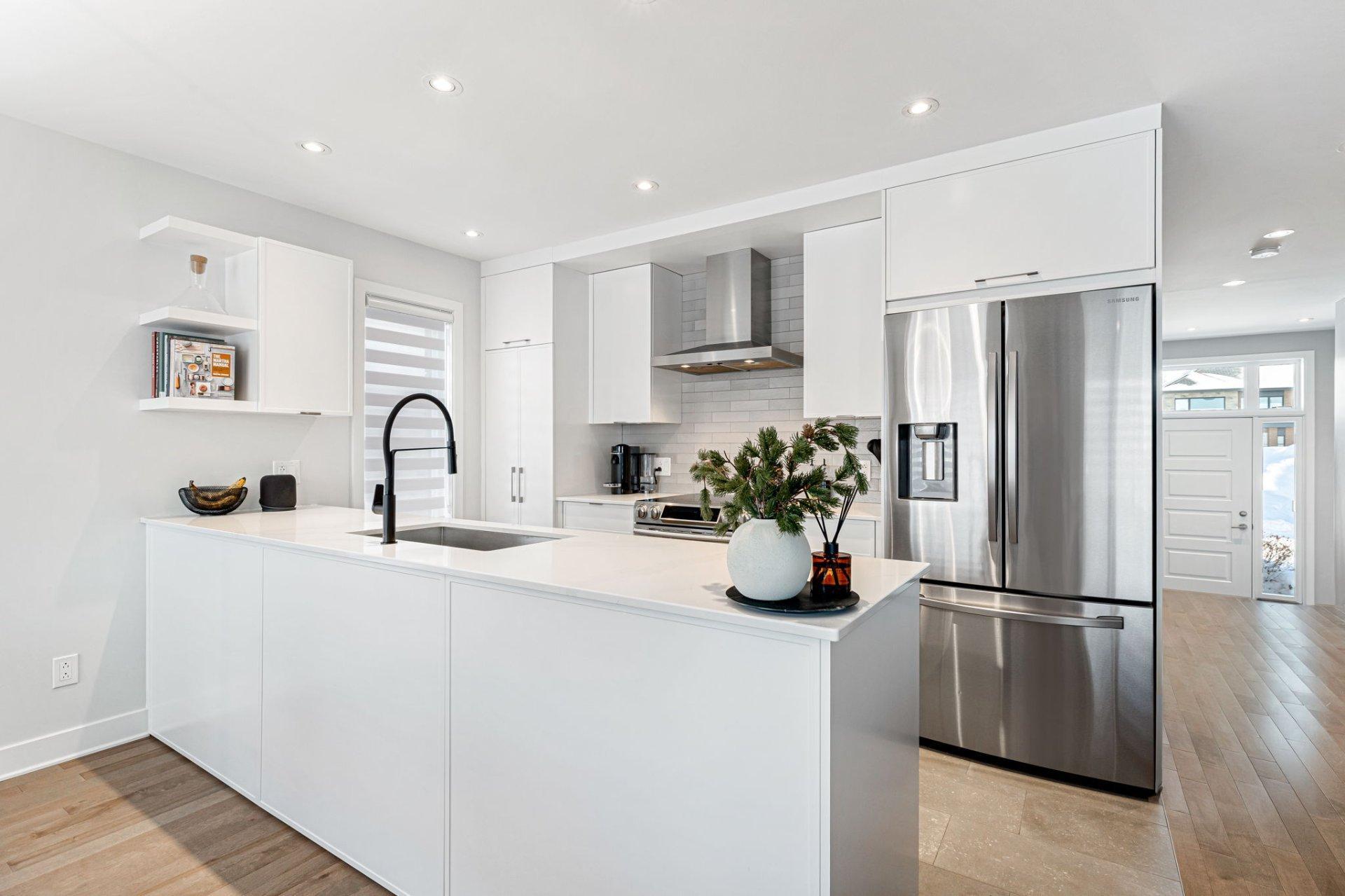 









815


Rue Jean-Deslauriers

, 36,
Boucherville,




QC
J4B0L6

