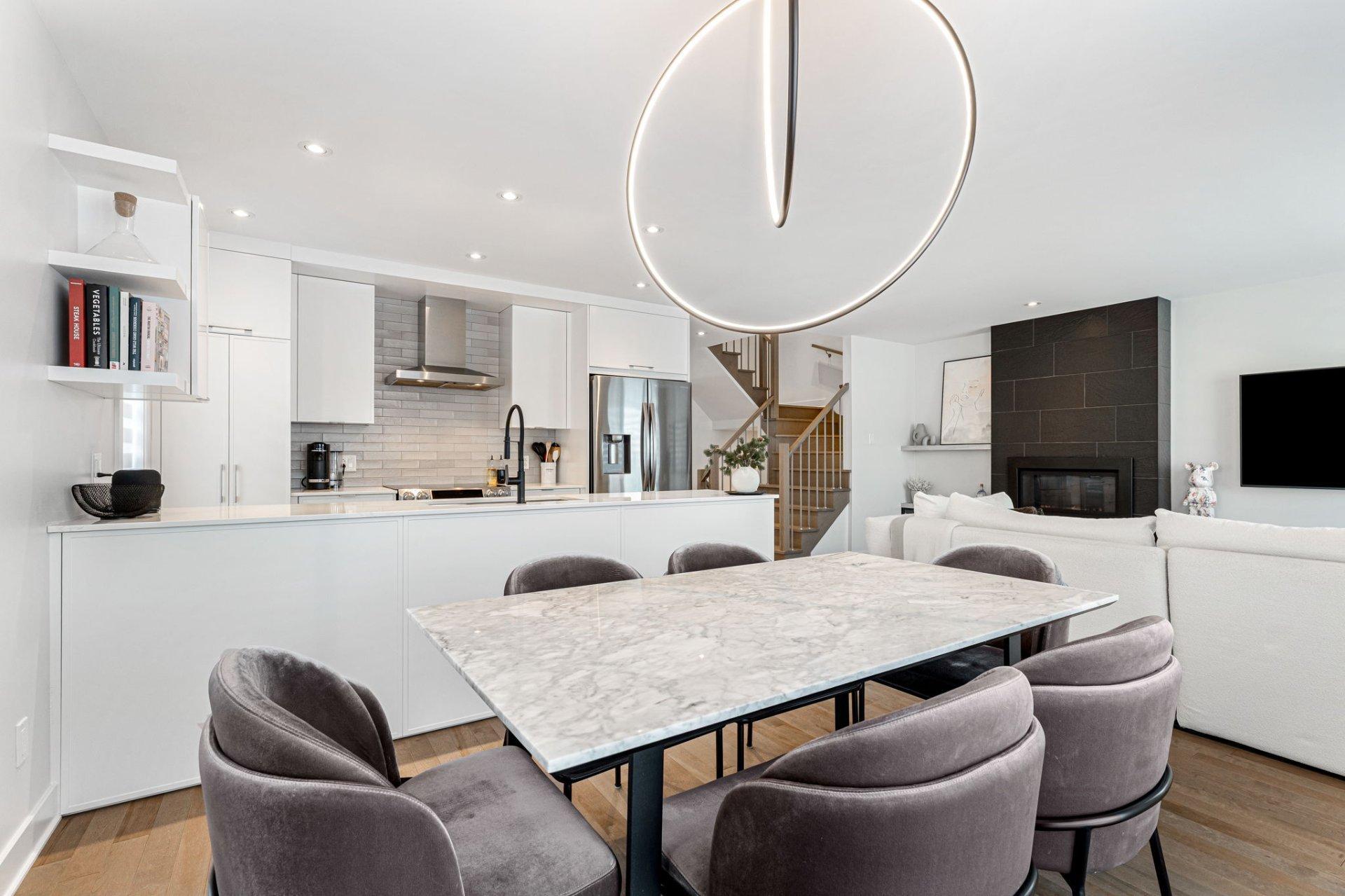 









815


Rue Jean-Deslauriers

, 36,
Boucherville,




QC
J4B0L6

