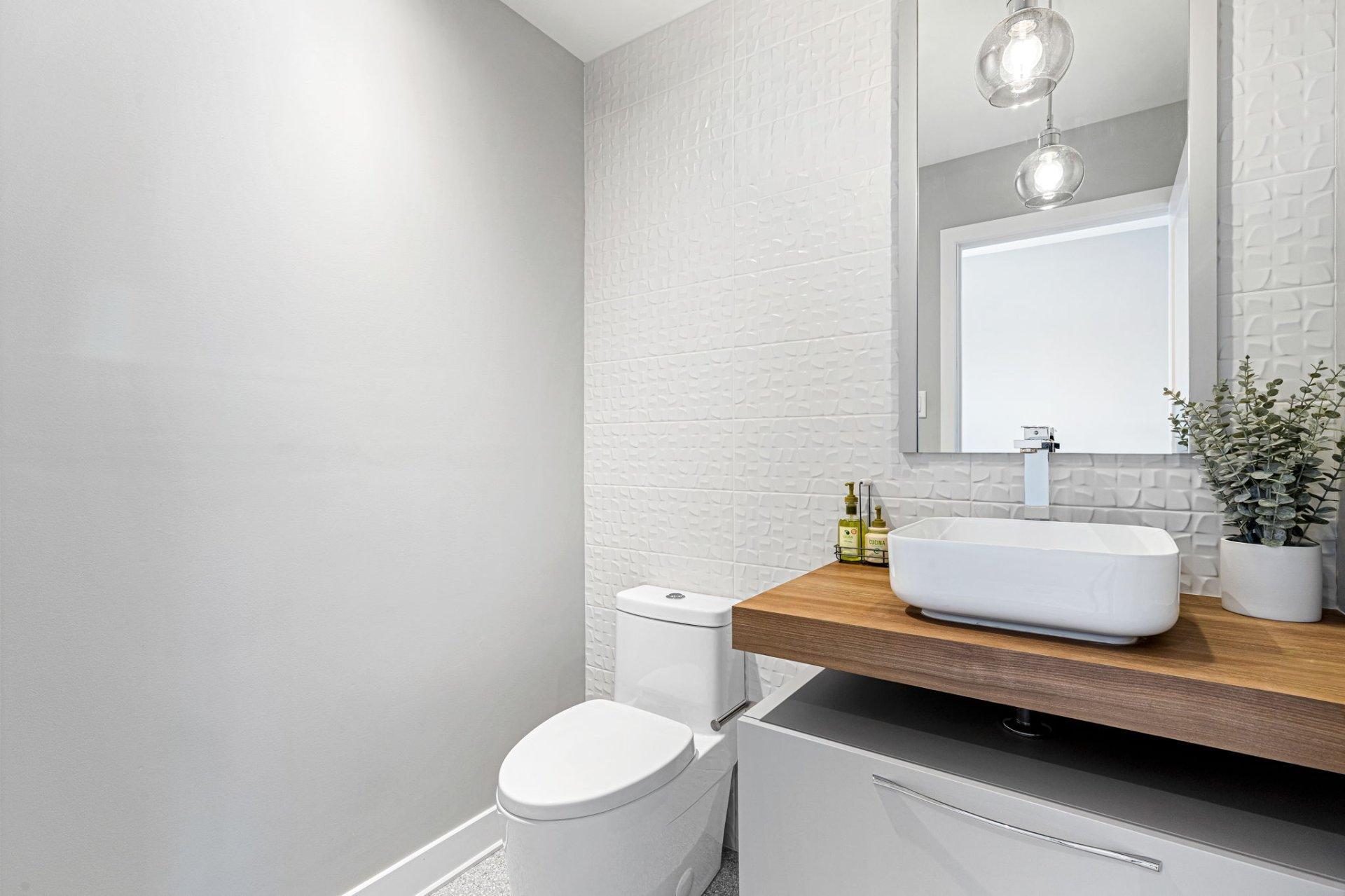 









815


Rue Jean-Deslauriers

, 36,
Boucherville,




QC
J4B0L6

