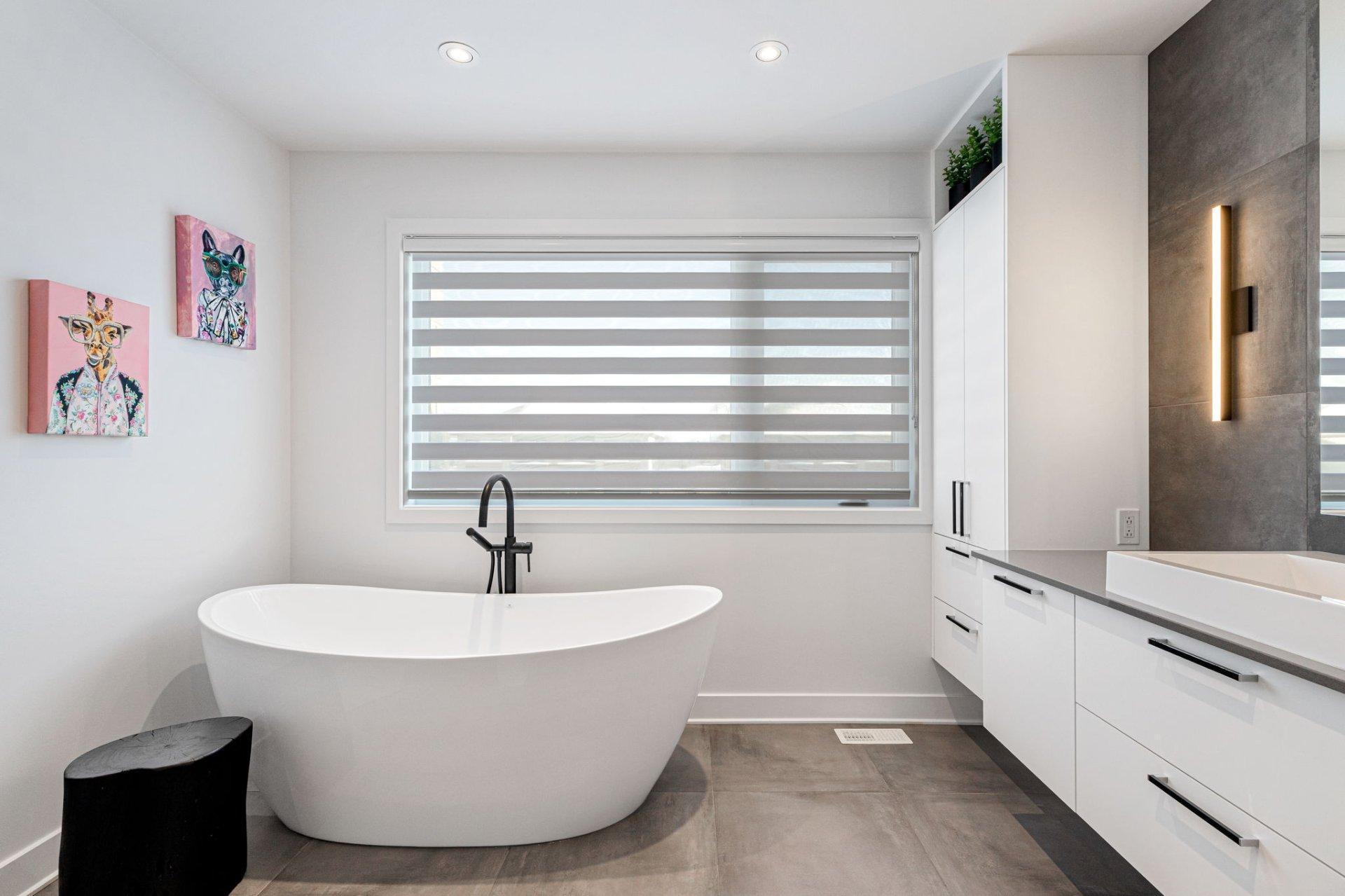 









815


Rue Jean-Deslauriers

, 36,
Boucherville,




QC
J4B0L6

