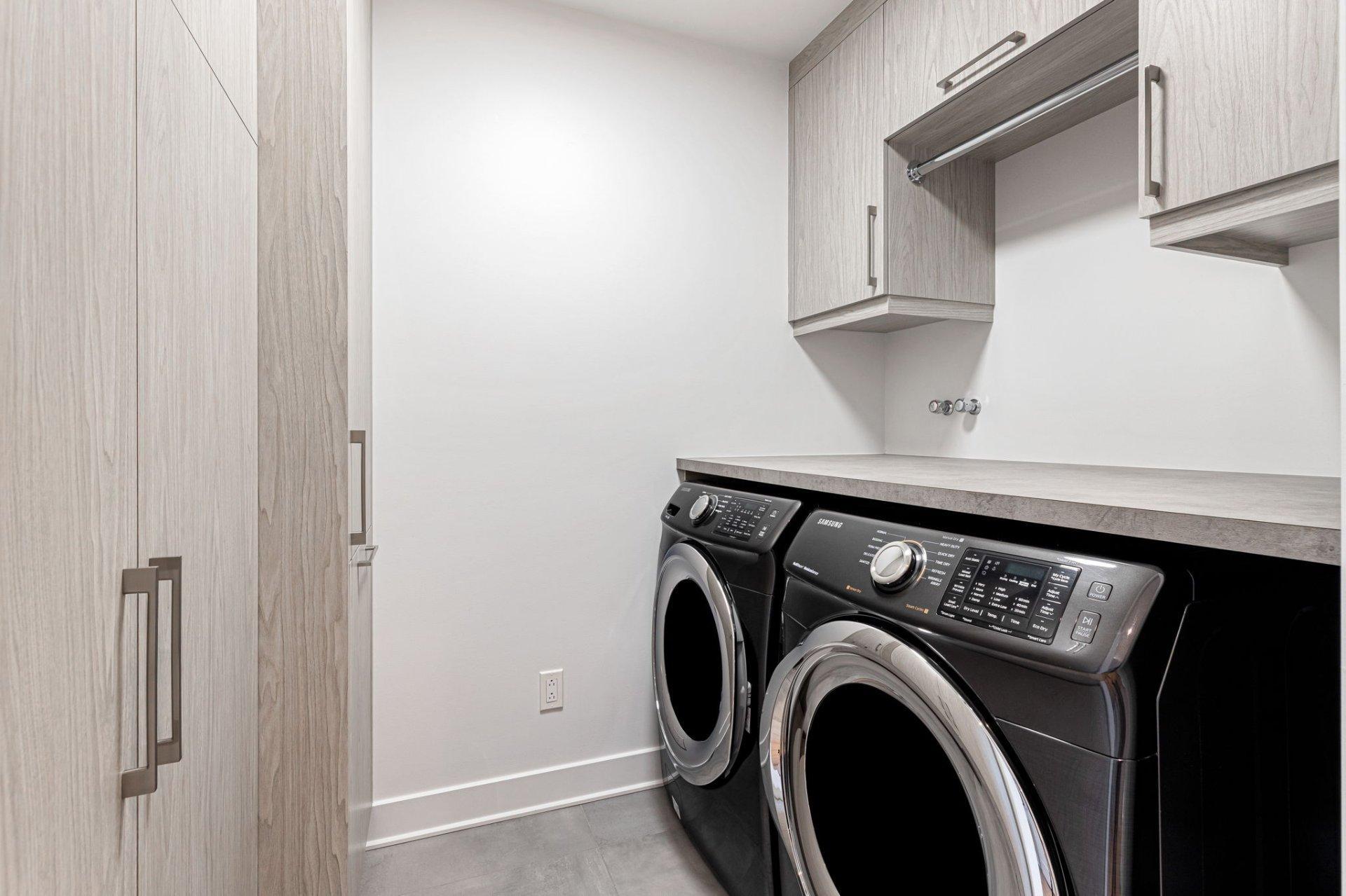 









815


Rue Jean-Deslauriers

, 36,
Boucherville,




QC
J4B0L6

