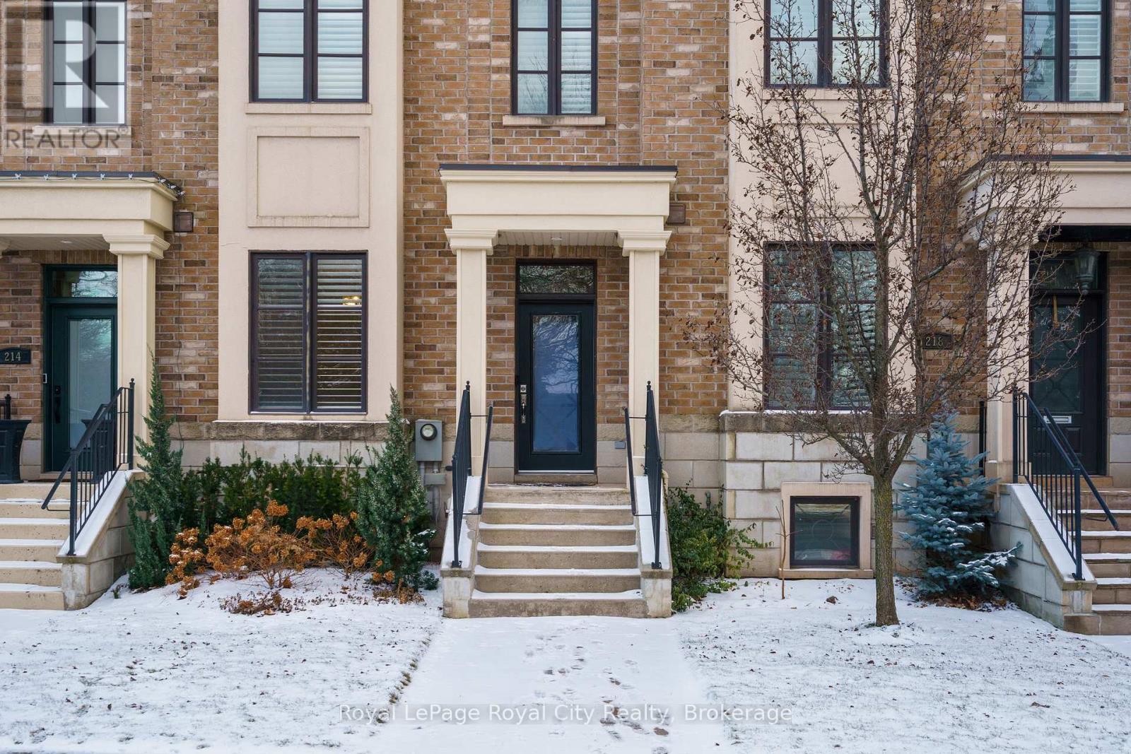 












216 REBECCA STREET

,
Oakville (CO Central),




Ontario
L6K1J9

