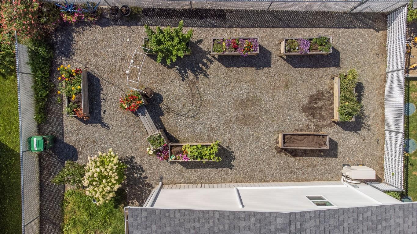 









9020


Jim Bailey

Road, 175,
Kelowna,




BC
V4V 1E5

