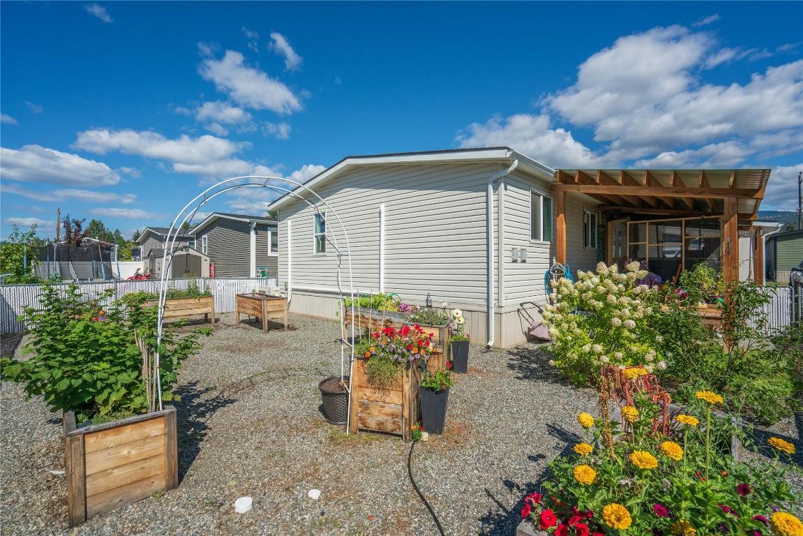 









9020


Jim Bailey

Road, 175,
Kelowna,




BC
V4V 1E5

