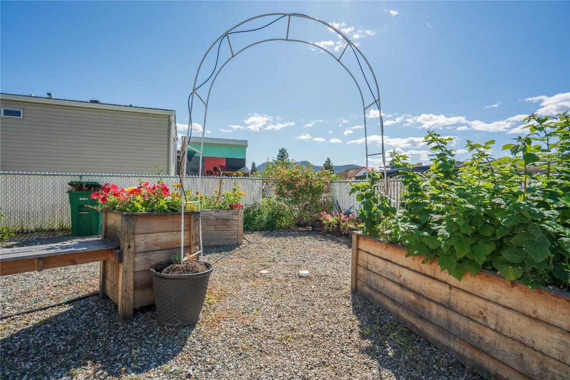 









9020


Jim Bailey

Road, 175,
Kelowna,




BC
V4V 1E5

