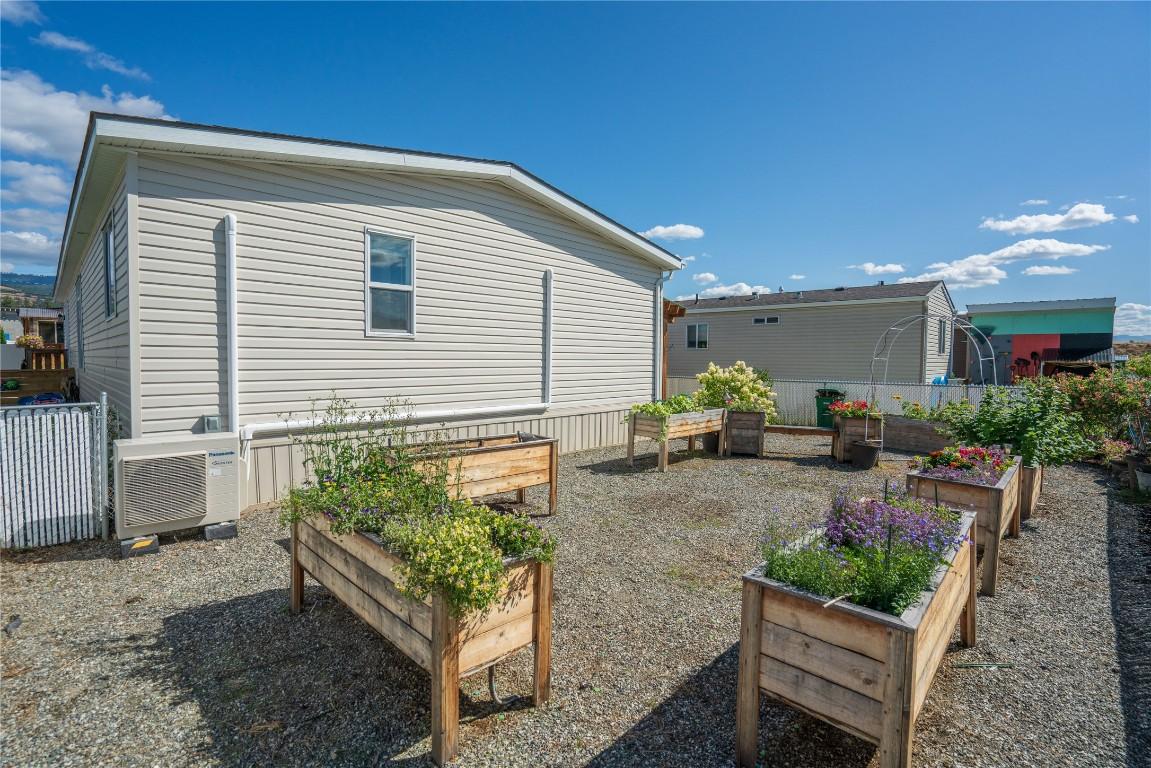 









9020


Jim Bailey

Road, 175,
Kelowna,




BC
V4V 1E5

