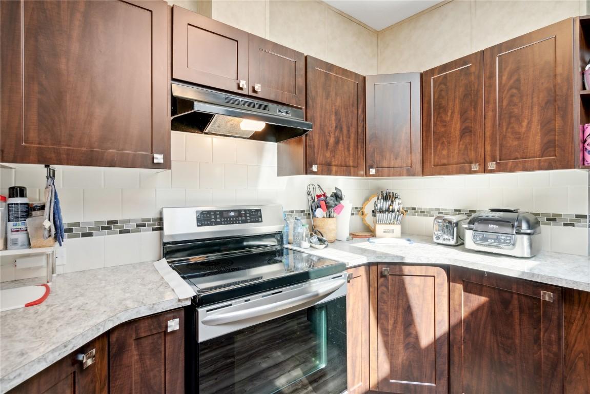 









9020


Jim Bailey

Road, 175,
Kelowna,




BC
V4V 1E5

