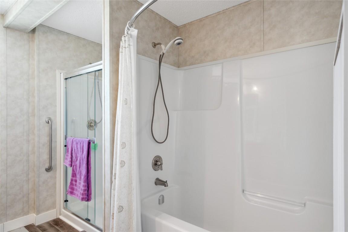 









9020


Jim Bailey

Road, 175,
Kelowna,




BC
V4V 1E5

