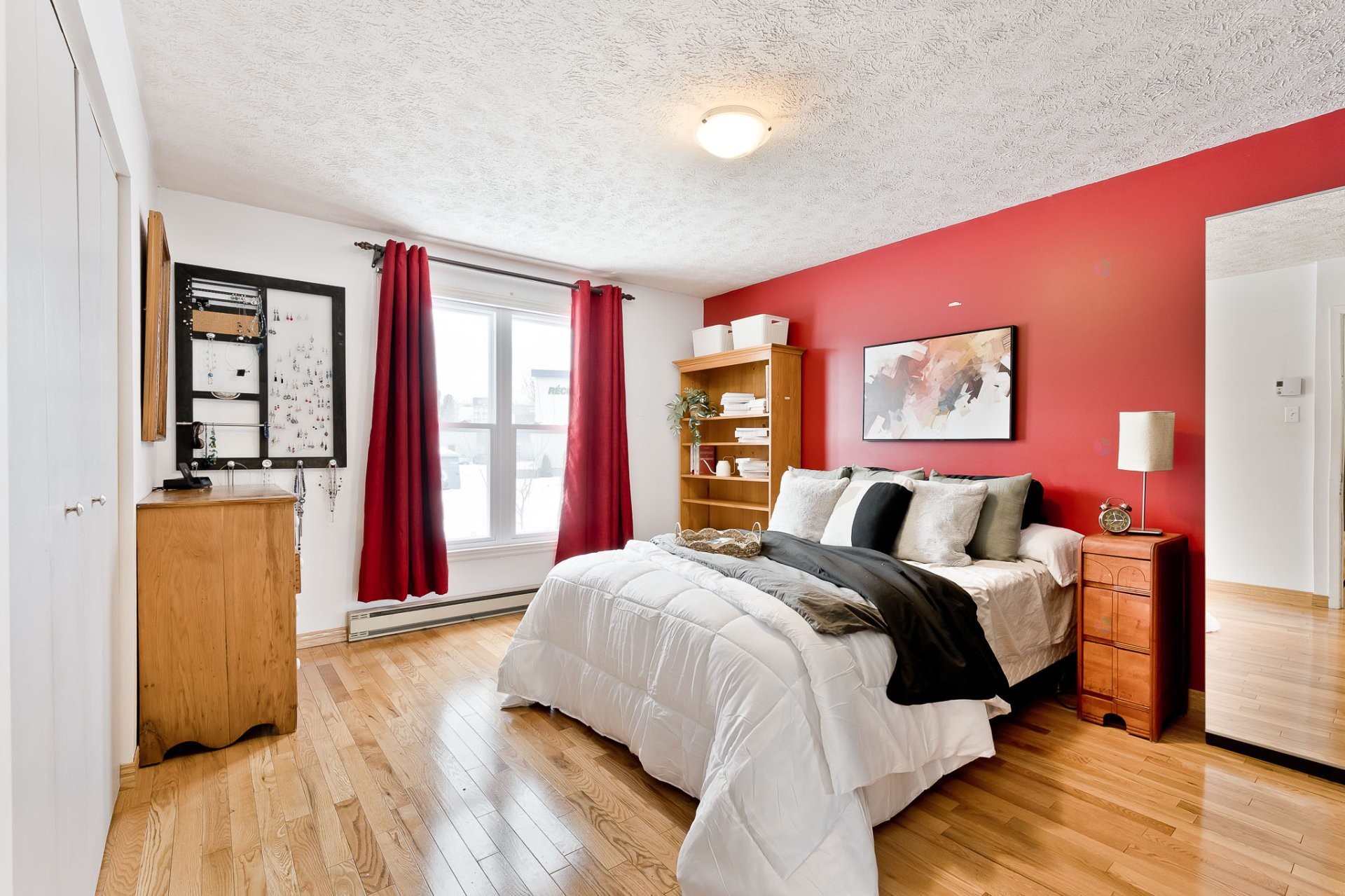 









2374


Rue Hertel

,
Sherbrooke (Les Nations),




QC
J1J2J2

