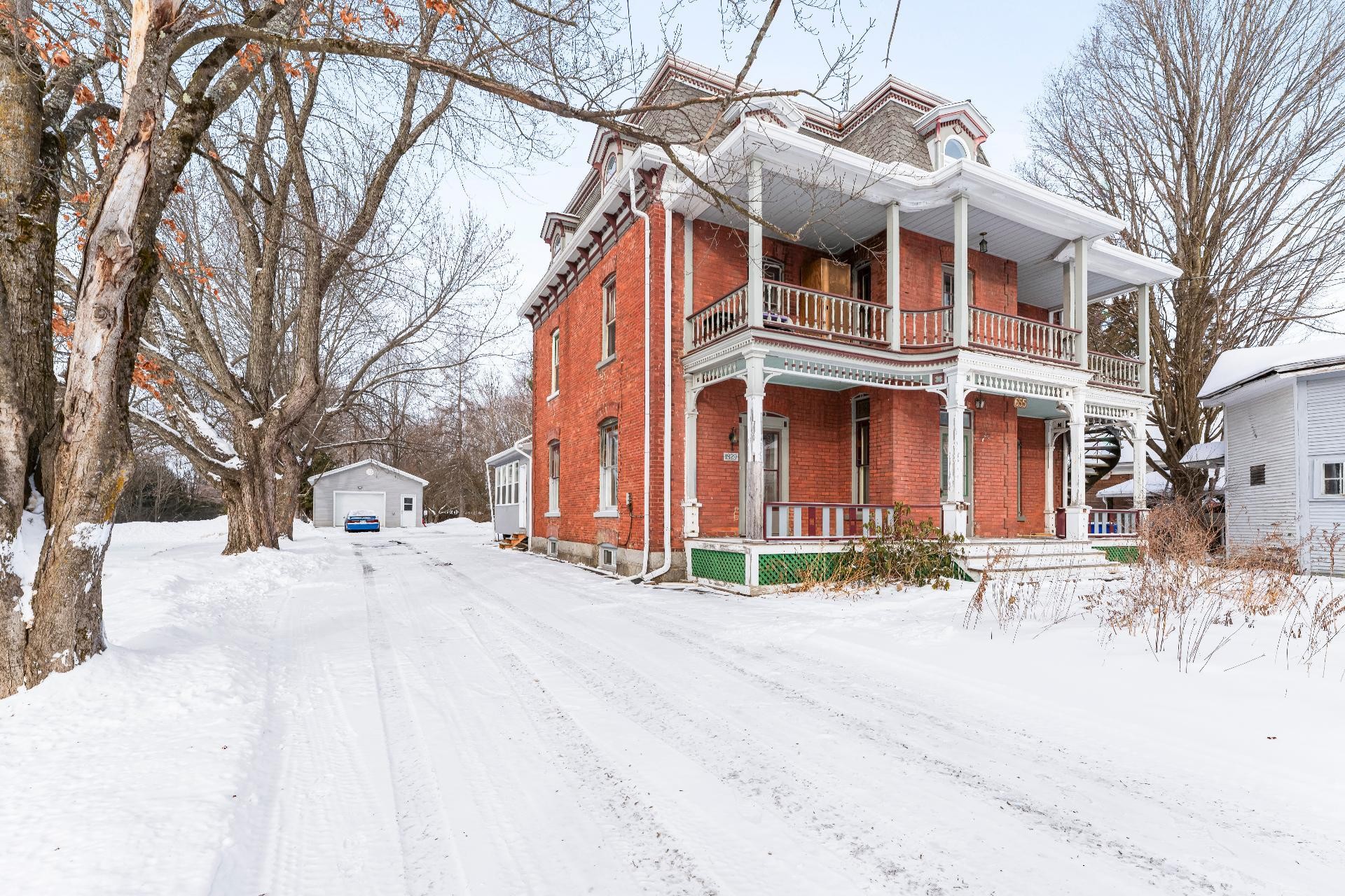 









655Z

 - 661Z


Rue Dufferin

,
Stanstead - Ville,




QC
J0B3E0

