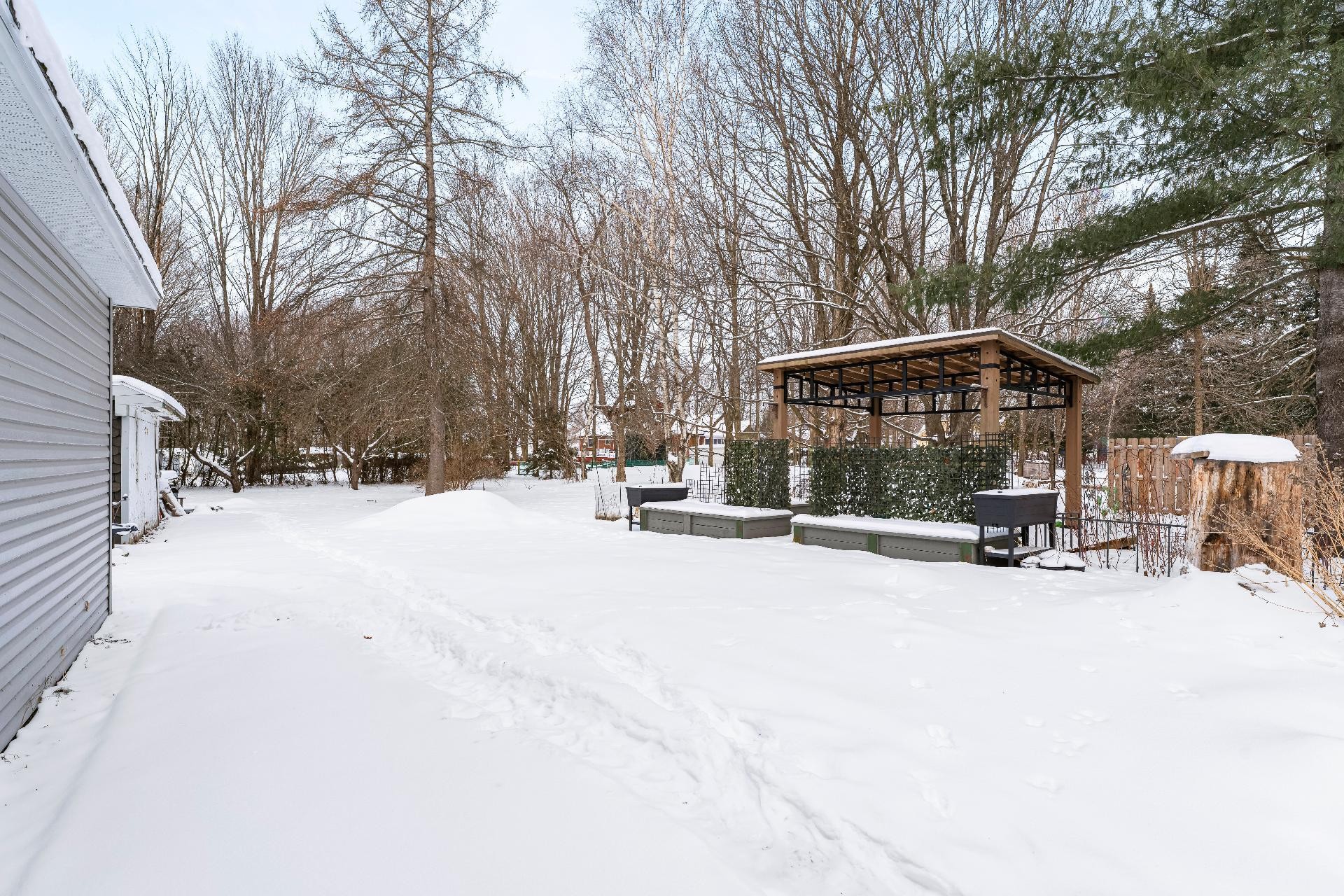 









655Z

 - 661Z


Rue Dufferin

,
Stanstead - Ville,




QC
J0B3E0

