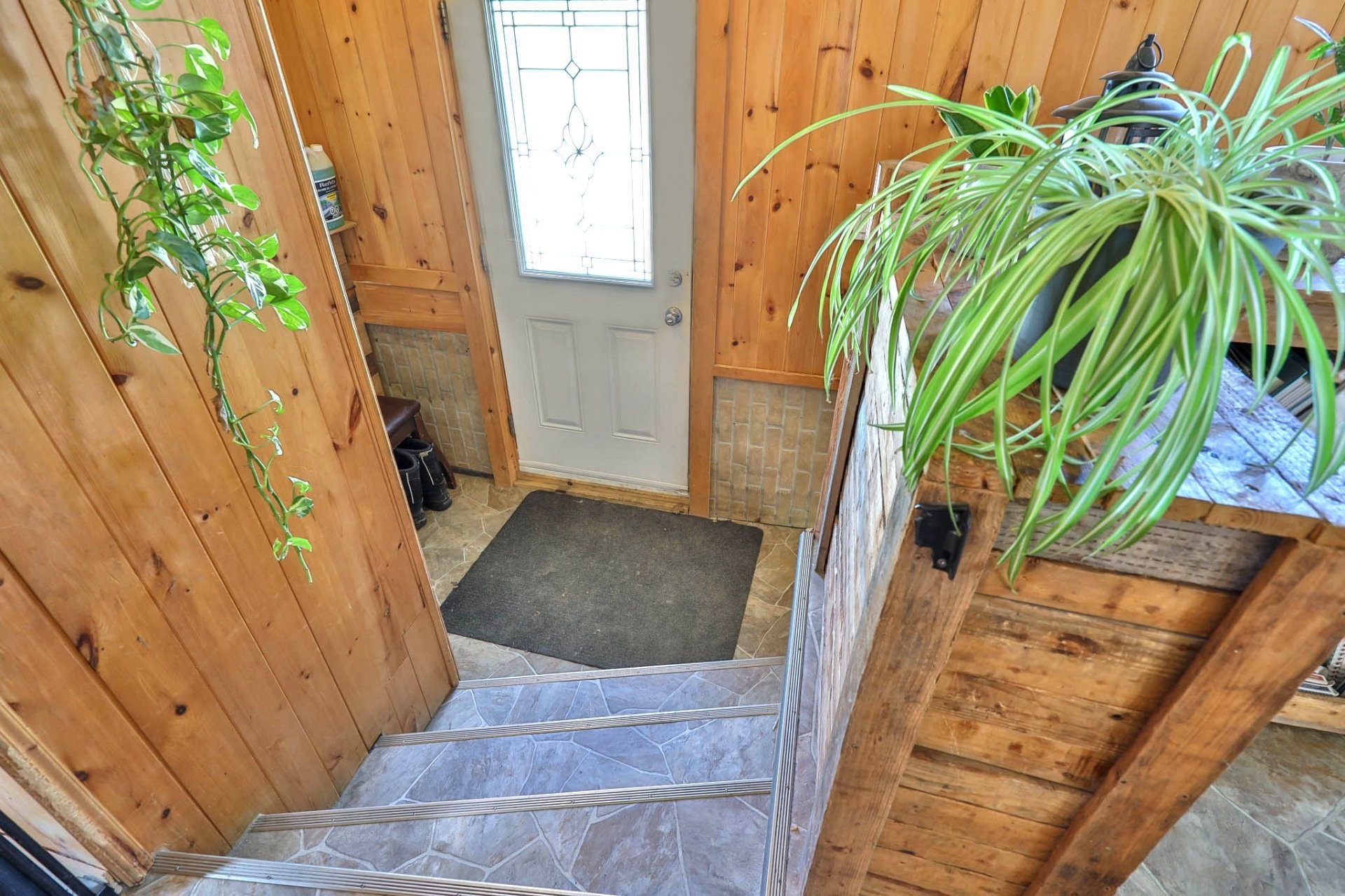 









26


Ch. de la Frontière

,
Sainte-Thérèse-de-la-Gatineau,




QC
J9X2X0

