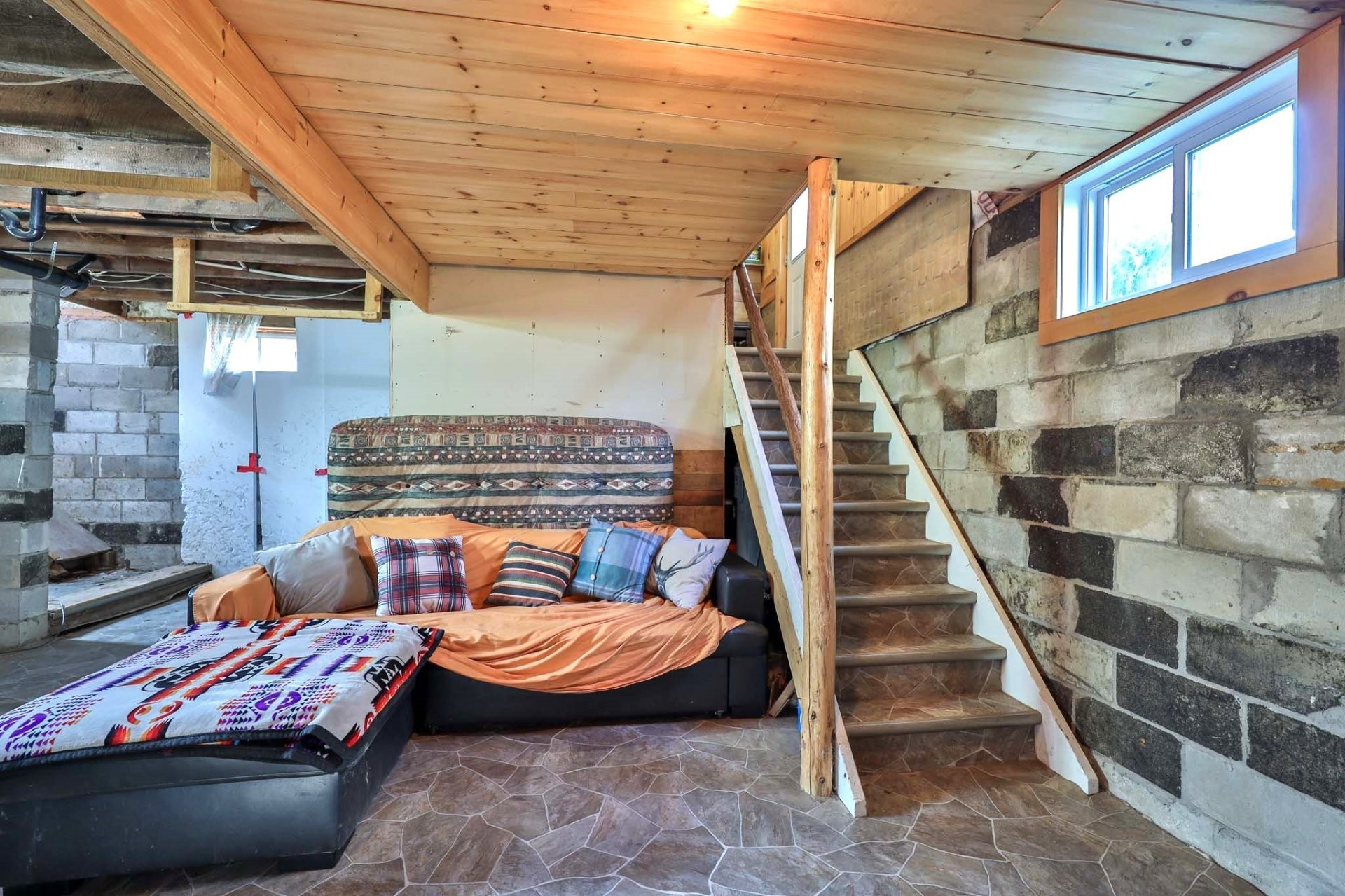 









26


Ch. de la Frontière

,
Sainte-Thérèse-de-la-Gatineau,




QC
J9X2X0

