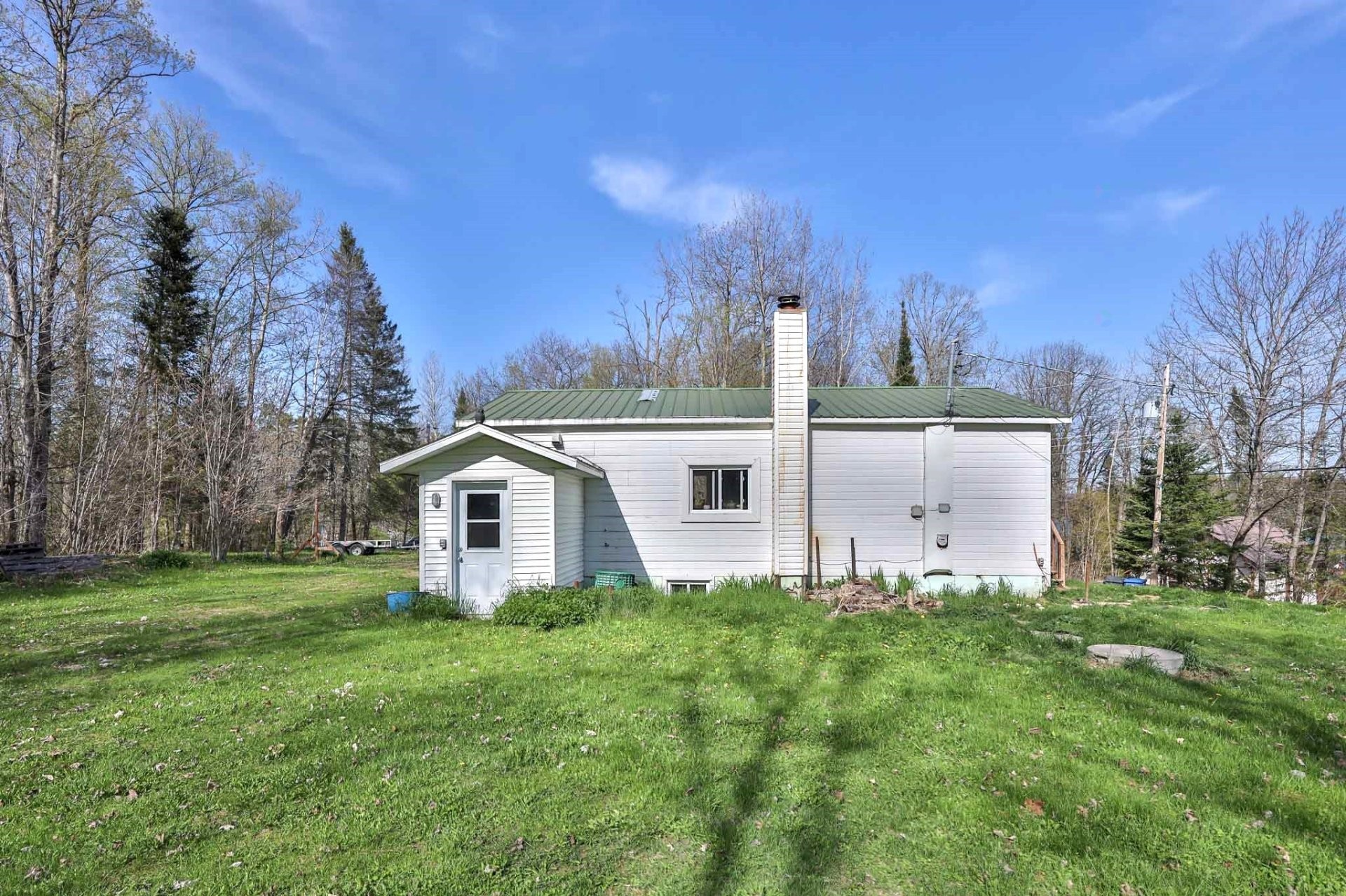 









26


Ch. de la Frontière

,
Sainte-Thérèse-de-la-Gatineau,




QC
J9X2X0

