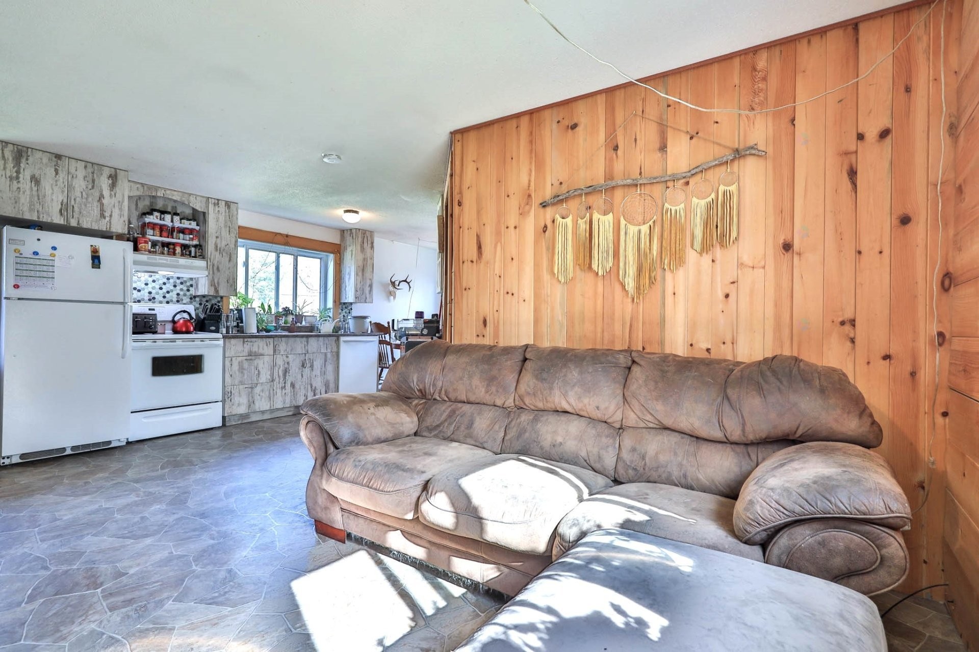 









26


Ch. de la Frontière

,
Sainte-Thérèse-de-la-Gatineau,




QC
J9X2X0

