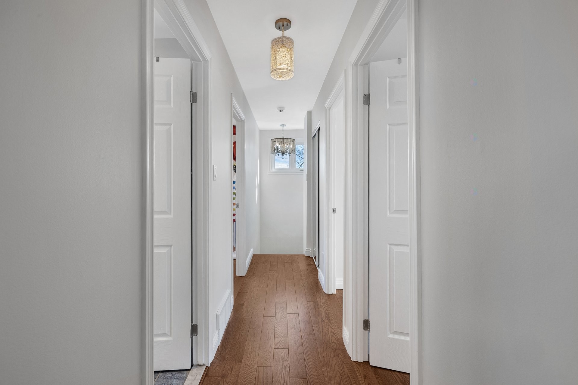 









305


Rue Blythwood

,
Dollard-des-Ormeaux,




QC
H9G1V6

