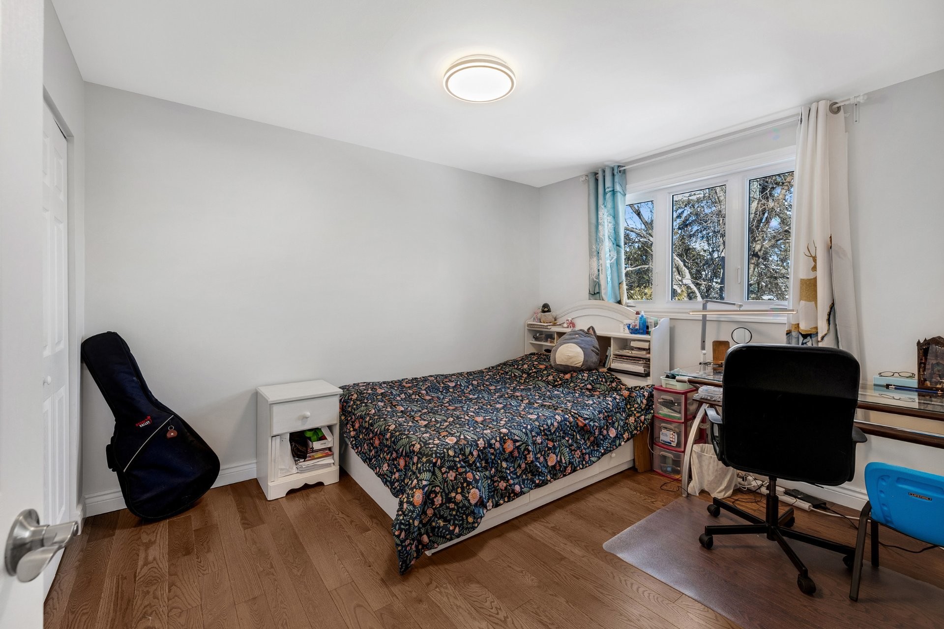 









305


Rue Blythwood

,
Dollard-des-Ormeaux,




QC
H9G1V6

