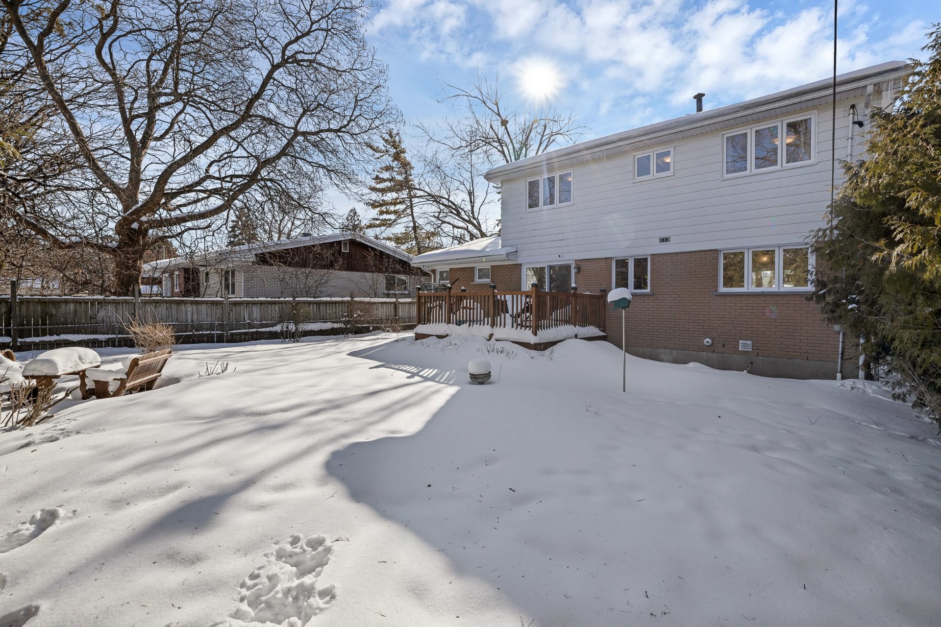 









305


Rue Blythwood

,
Dollard-des-Ormeaux,




QC
H9G1V6

