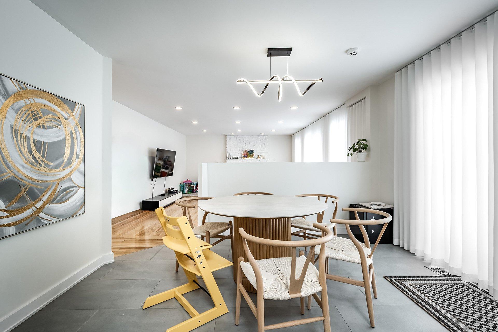 









275


Alice-Carrière Street

,
Beaconsfield,




QC
H9W6E6

