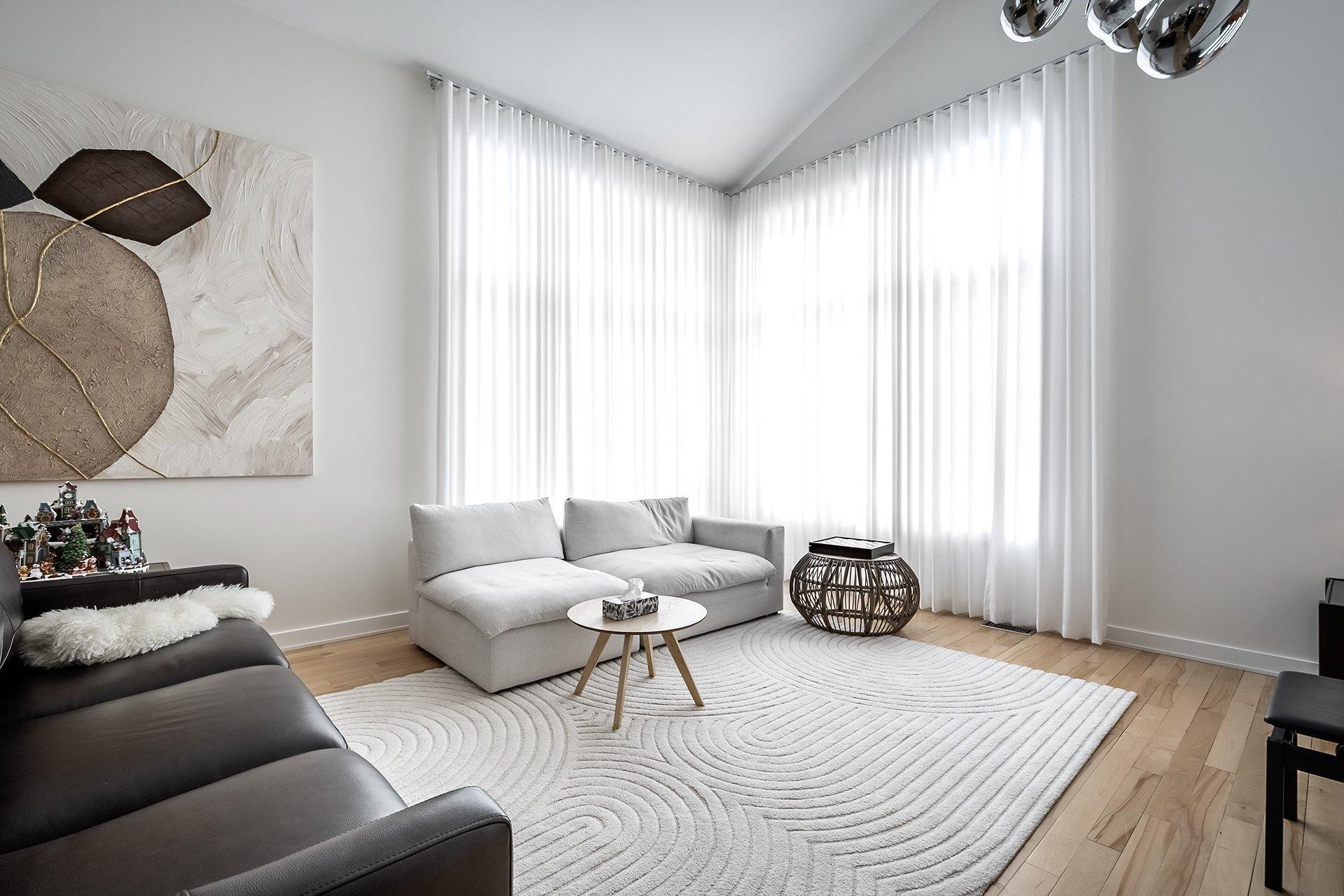 









275


Alice-Carrière Street

,
Beaconsfield,




QC
H9W6E6

