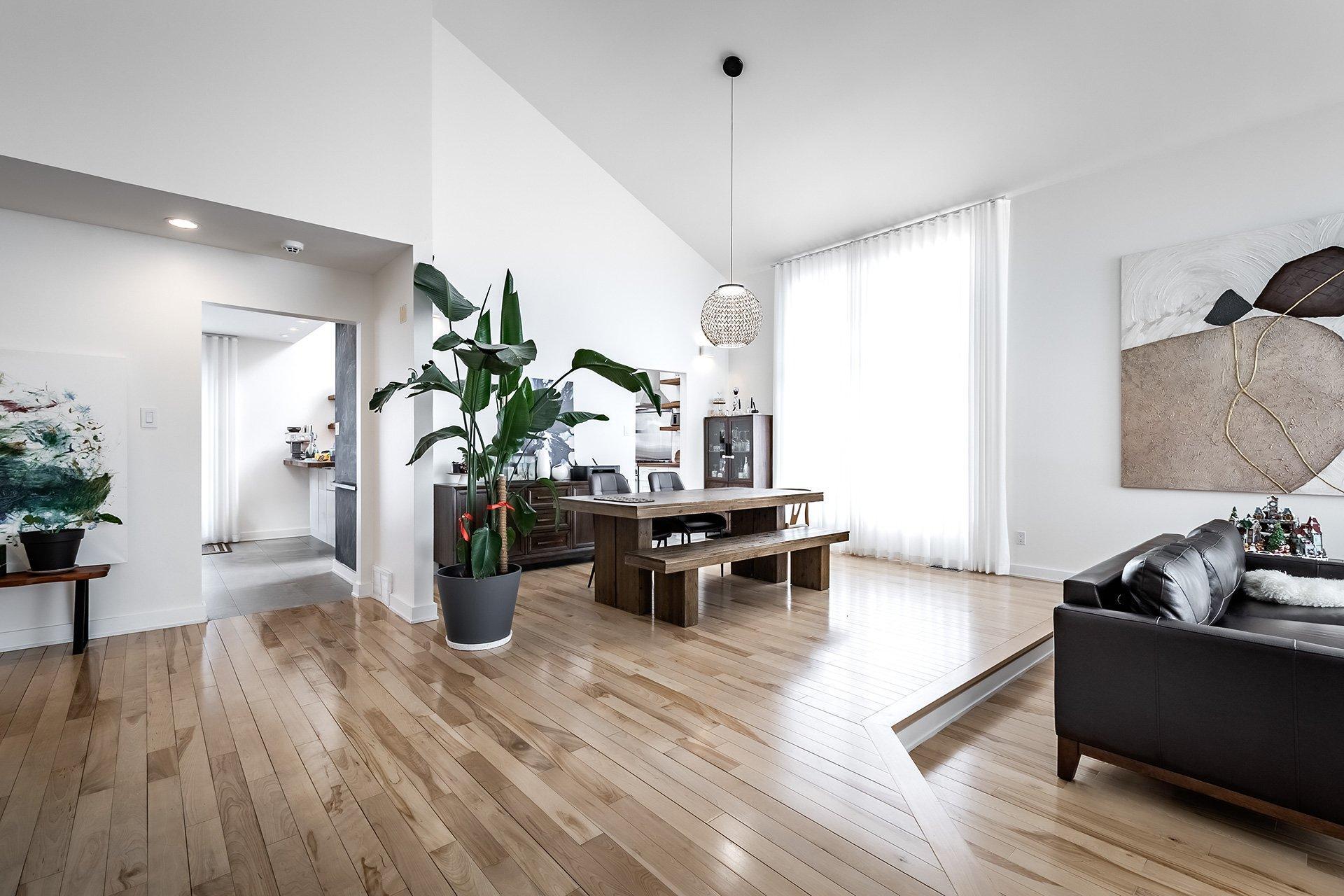 









275


Alice-Carrière Street

,
Beaconsfield,




QC
H9W6E6

