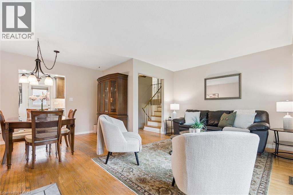 












47 ARGYLE Drive

,
Guelph,




Ontario
N1G2P4

