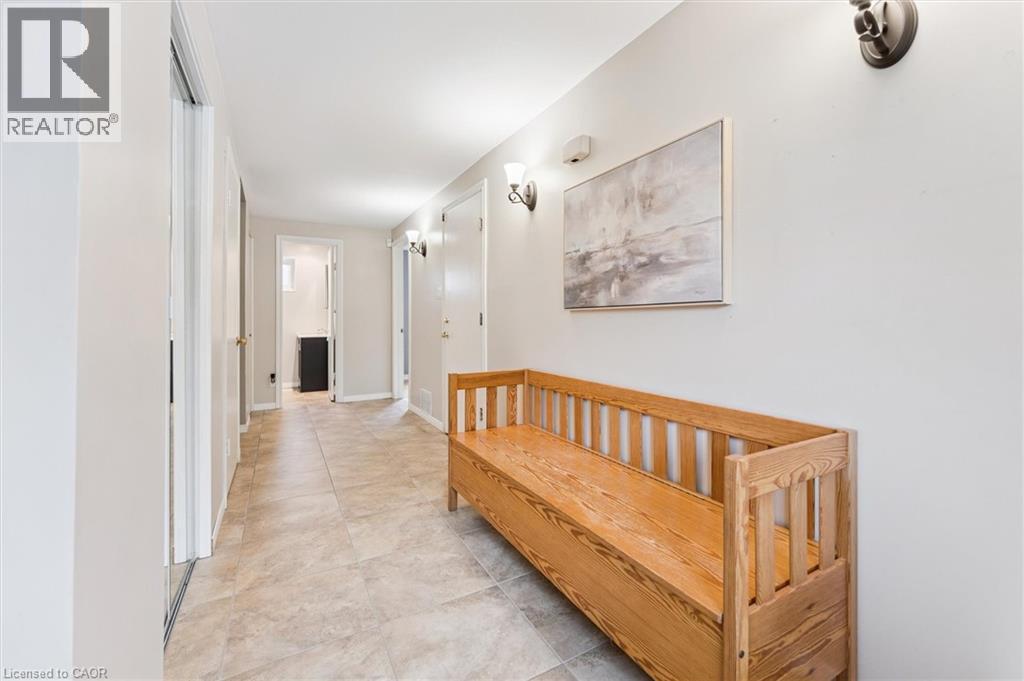 












47 ARGYLE Drive

,
Guelph,




Ontario
N1G2P4

