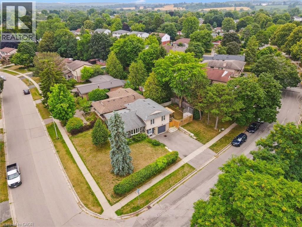 












47 ARGYLE Drive

,
Guelph,




Ontario
N1G2P4

