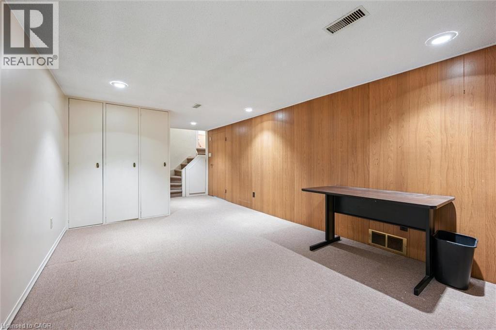 












67 WOODSIDE Road

,
Guelph,




Ontario
N1G2H1

