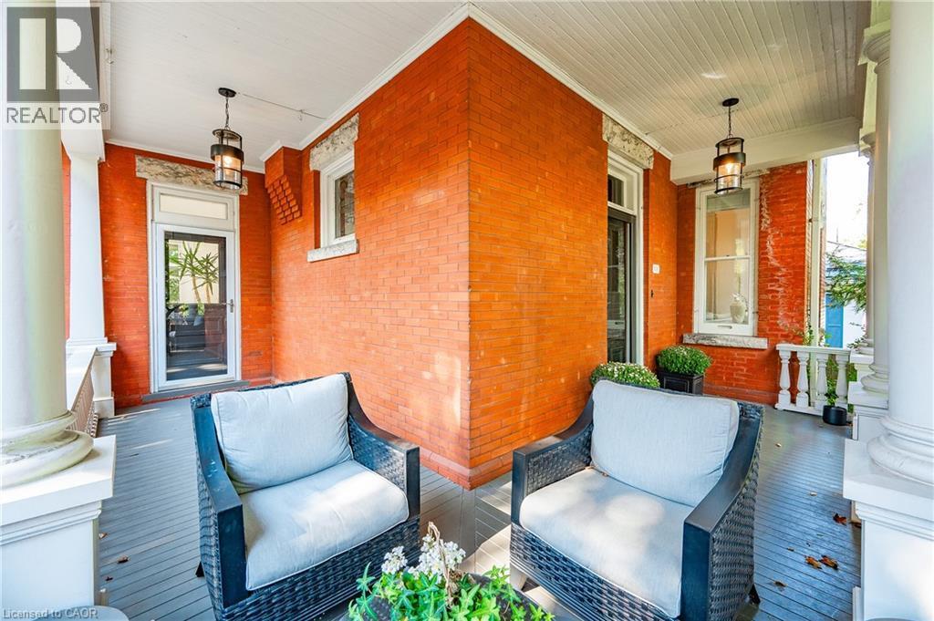 












138 DUBLIN Street N

,
Guelph,




Ontario
N1H4N7

