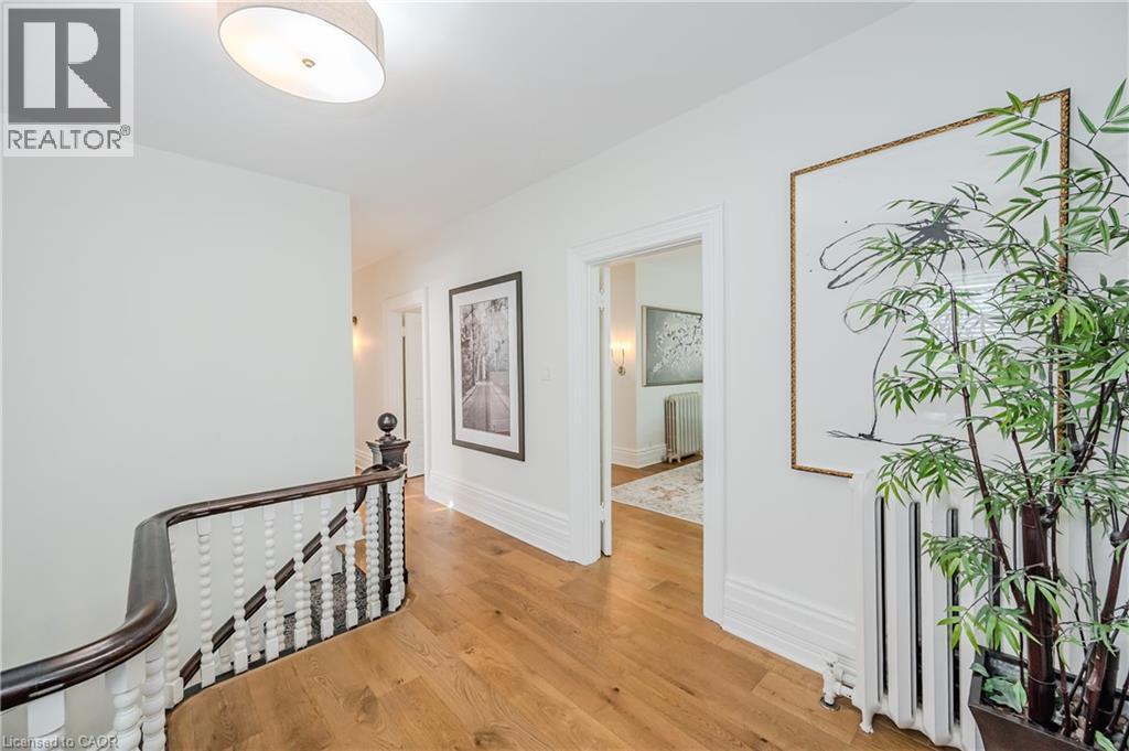 












138 DUBLIN Street N

,
Guelph,




Ontario
N1H4N7

